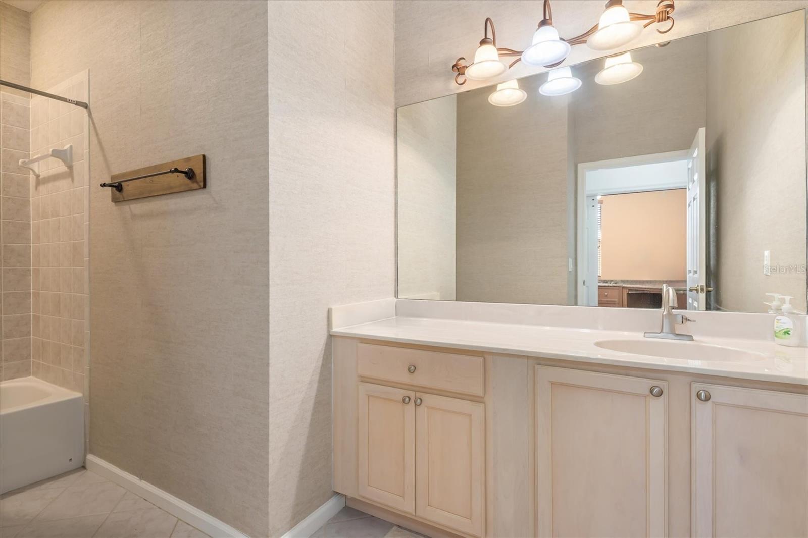 GRAND VISTA AT RIVERWOOD PH D - Residential