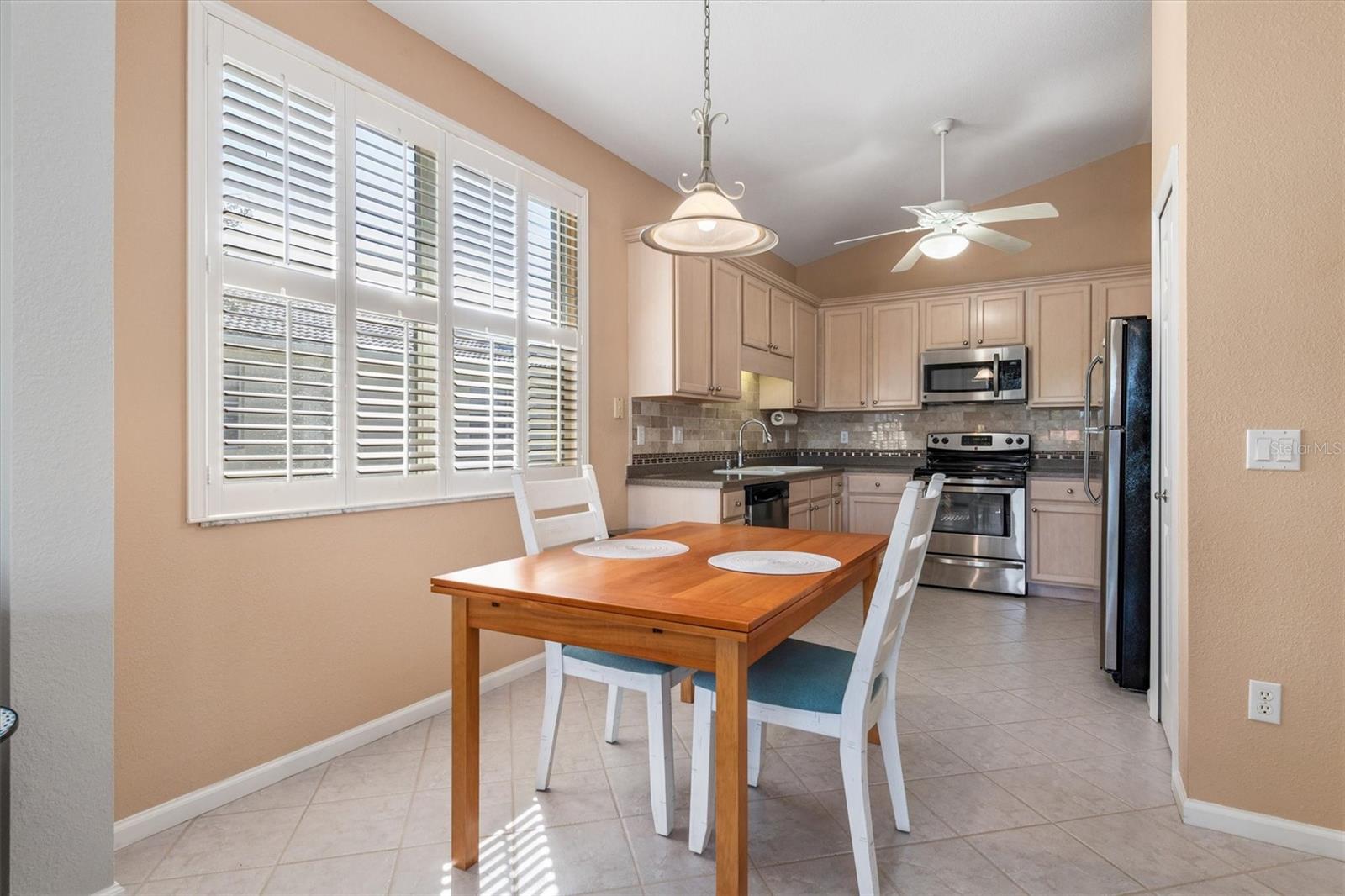 GRAND VISTA AT RIVERWOOD PH D - Residential