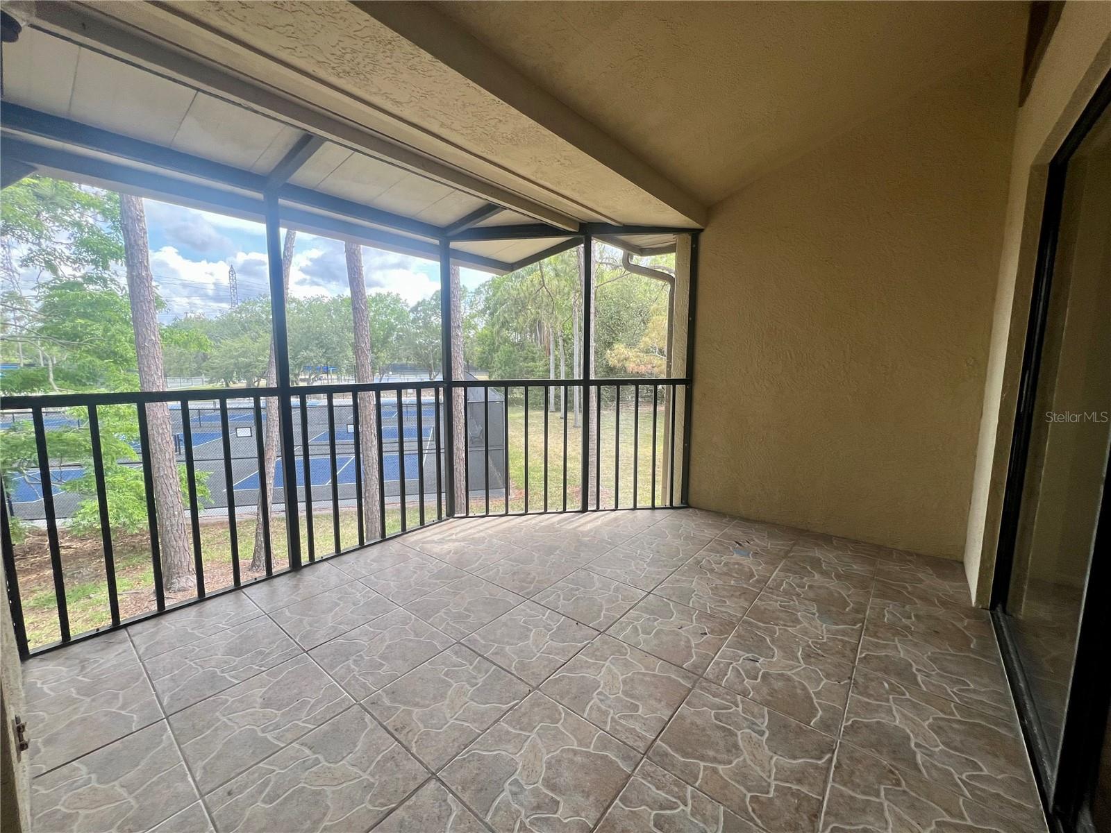 EAST LAKE WOODLANDS WOODLAKE RUN - Residential