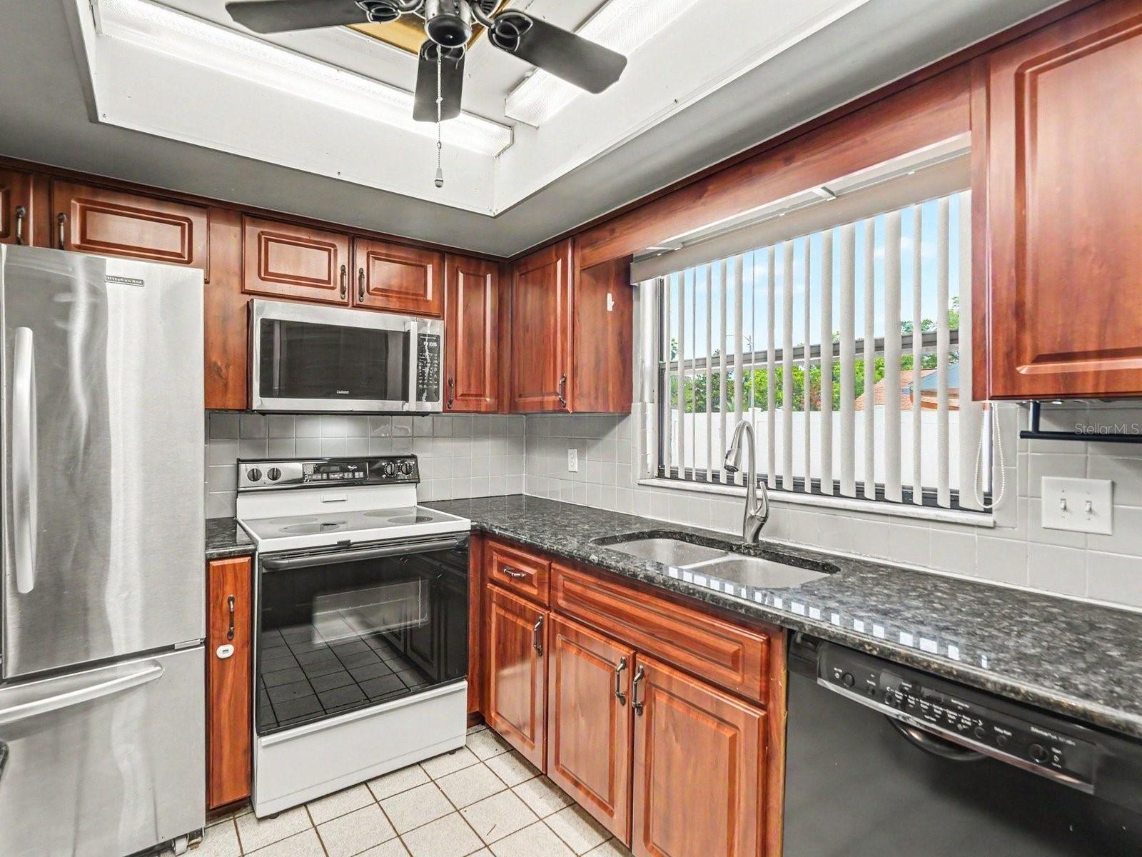 FOREST OAKS - Residential