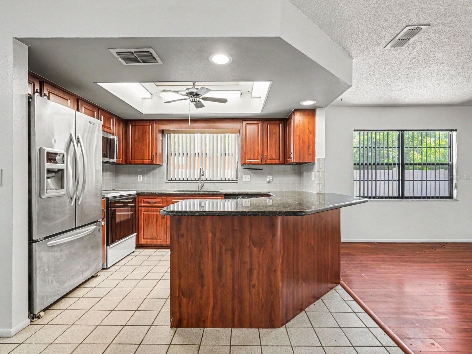 FOREST OAKS - Residential