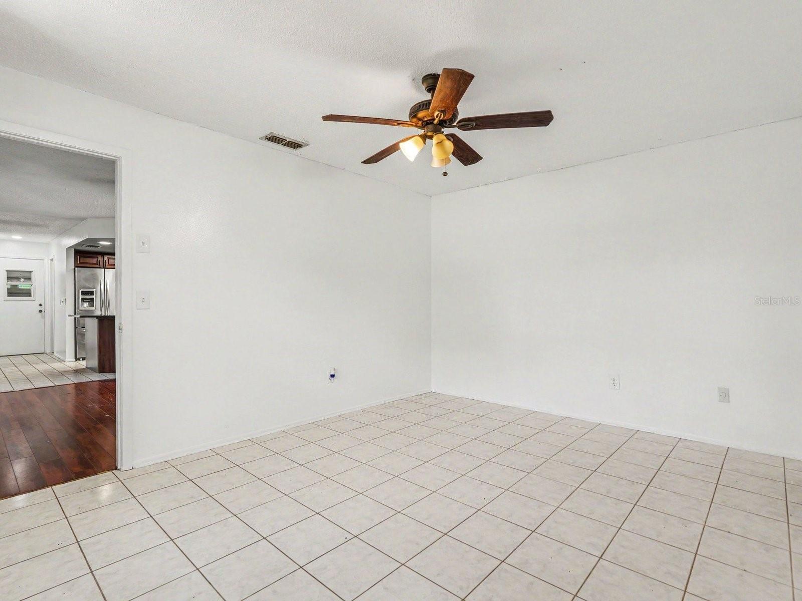 FOREST OAKS - Residential