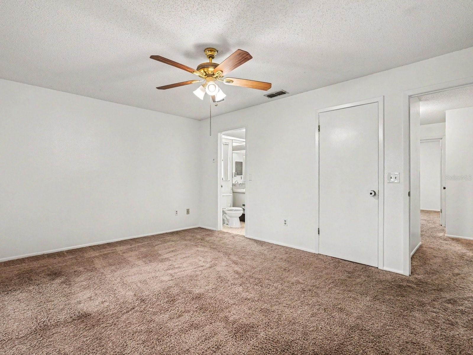 FOREST OAKS - Residential