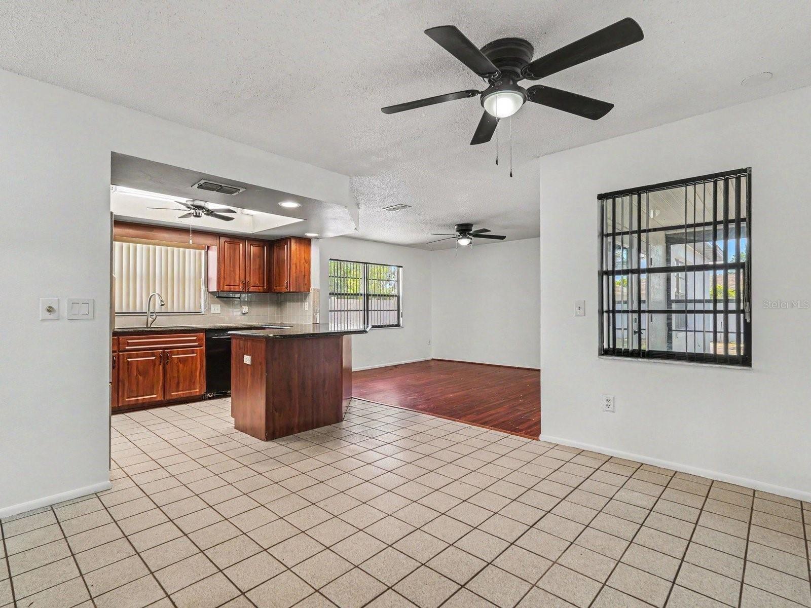 FOREST OAKS - Residential