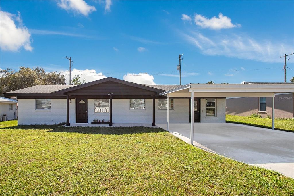 Photo of 2030 Leisure Drive, Winter Haven, FL 33881 (MLS # G5088674)