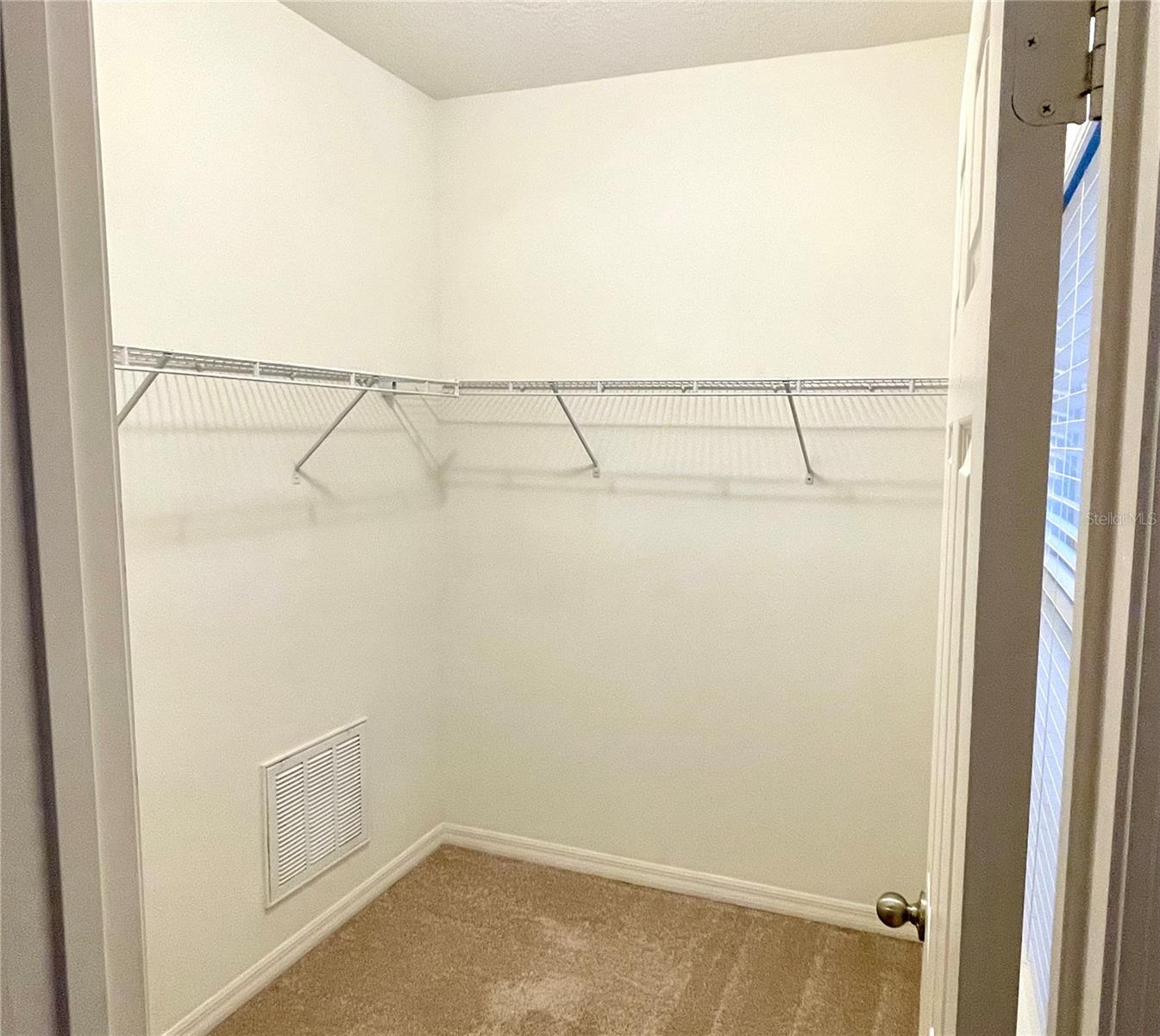 MITCHELL CREEK - Residential Lease