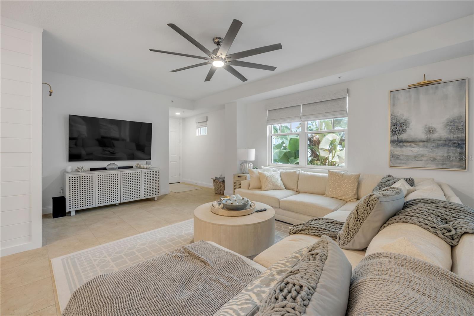 RIVERWALK/CORONADO ISLAND-BLDG - Residential