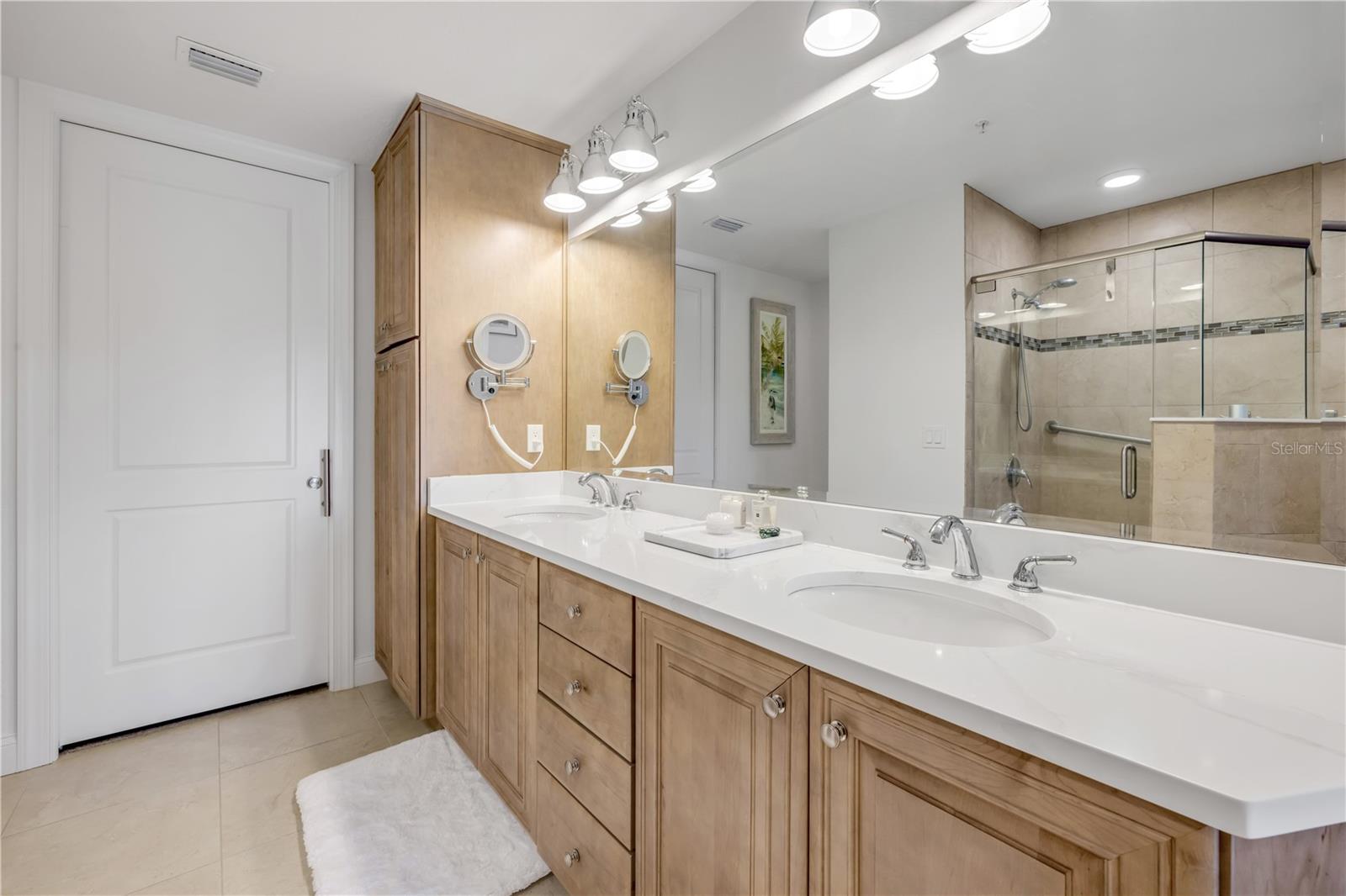 RIVERWALK/CORONADO ISLAND-BLDG - Residential