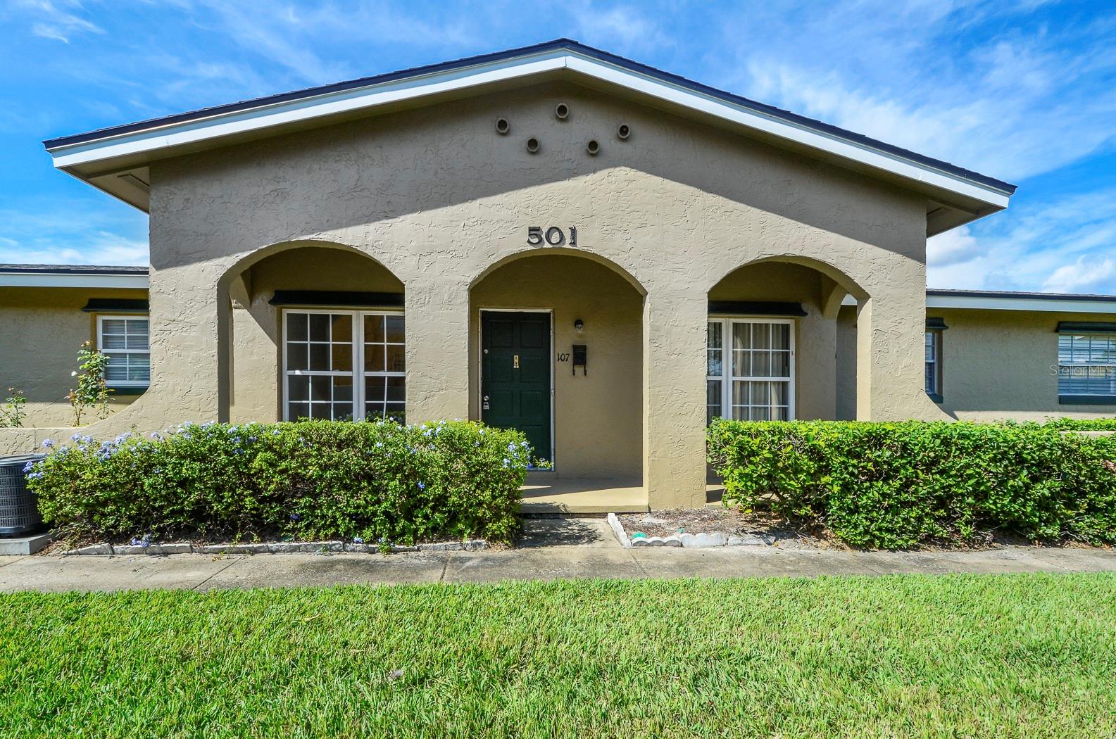 freshly renovated. ready for immediate occupancy