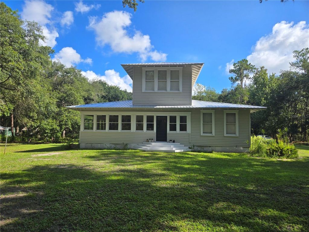 Photo of 1633 Pioneer Drive, Lakeland, FL 33809 (MLS # C7513849)