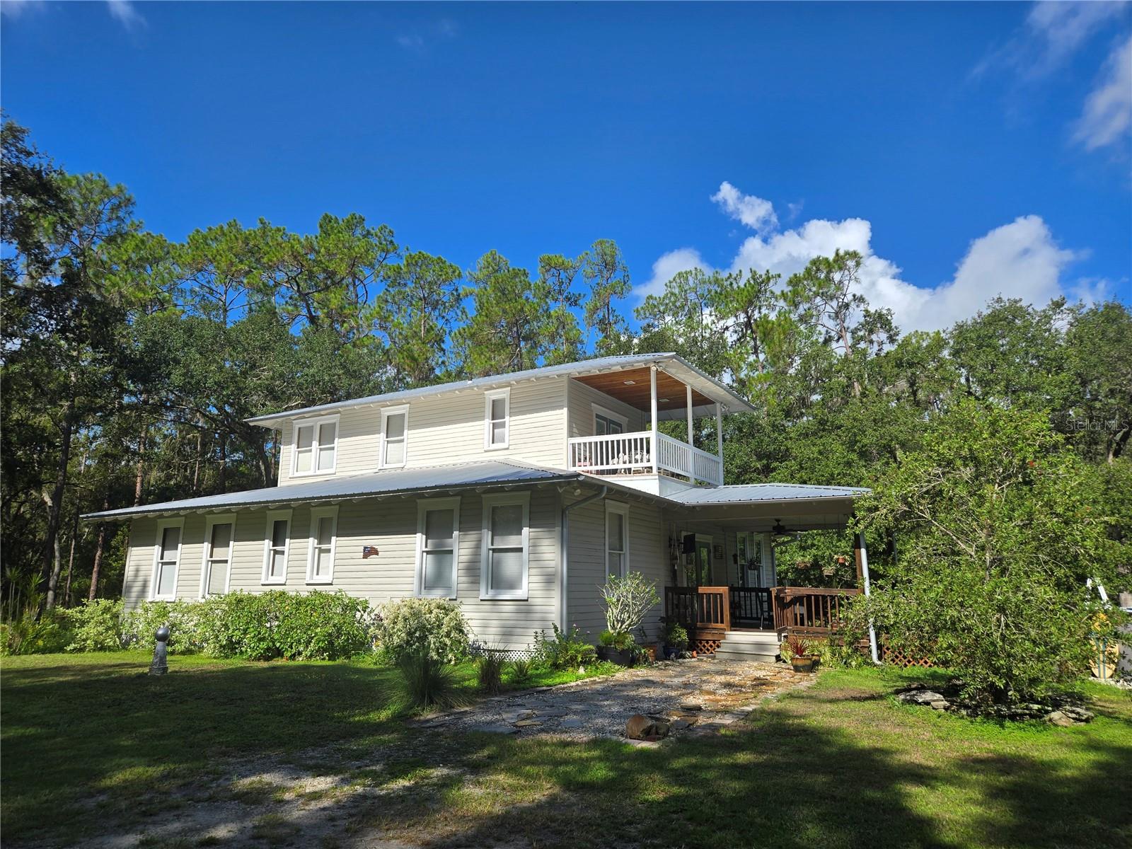 1633 PIONEER DRIVE
