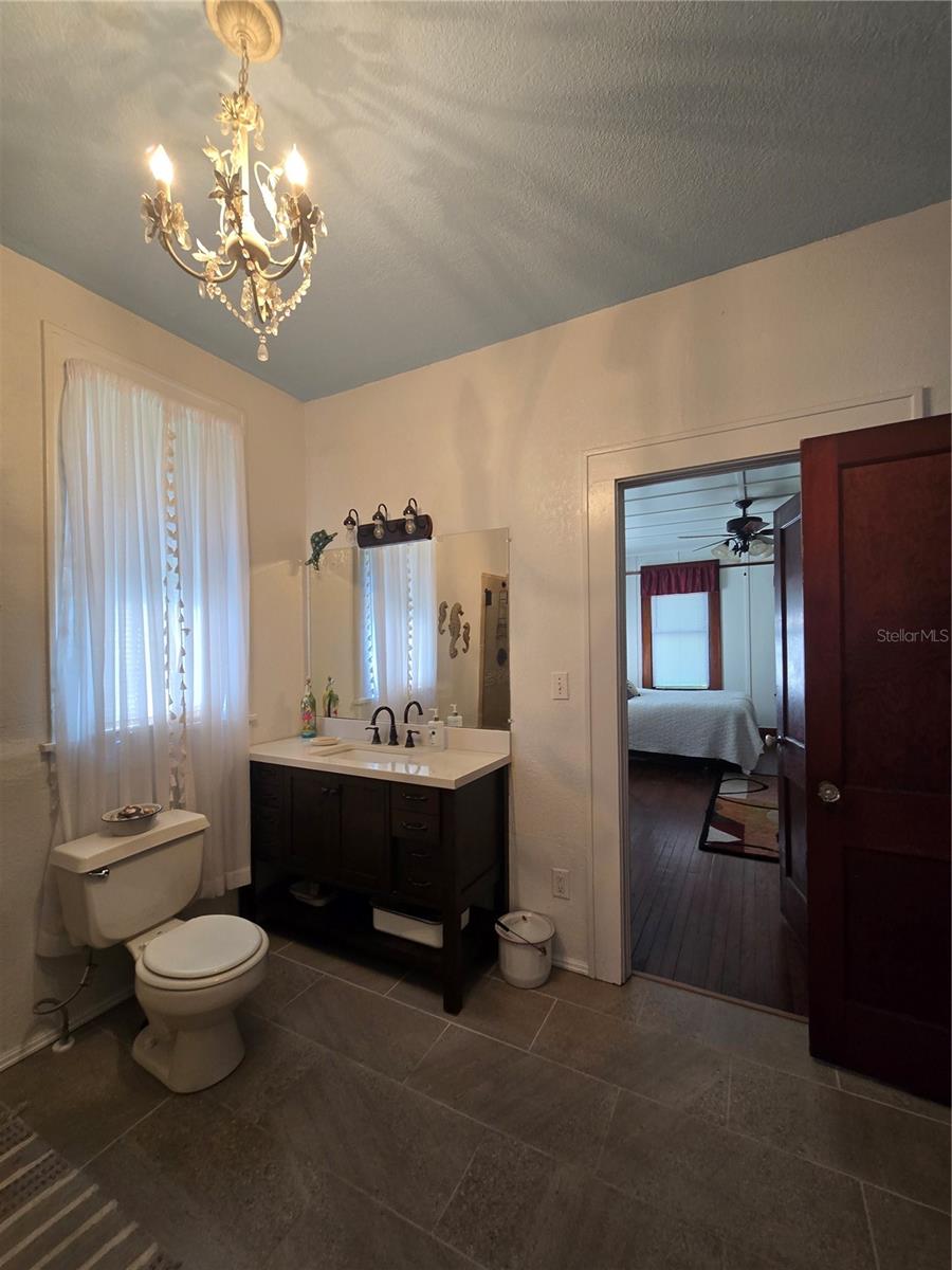 1633 PIONEER DRIVE
