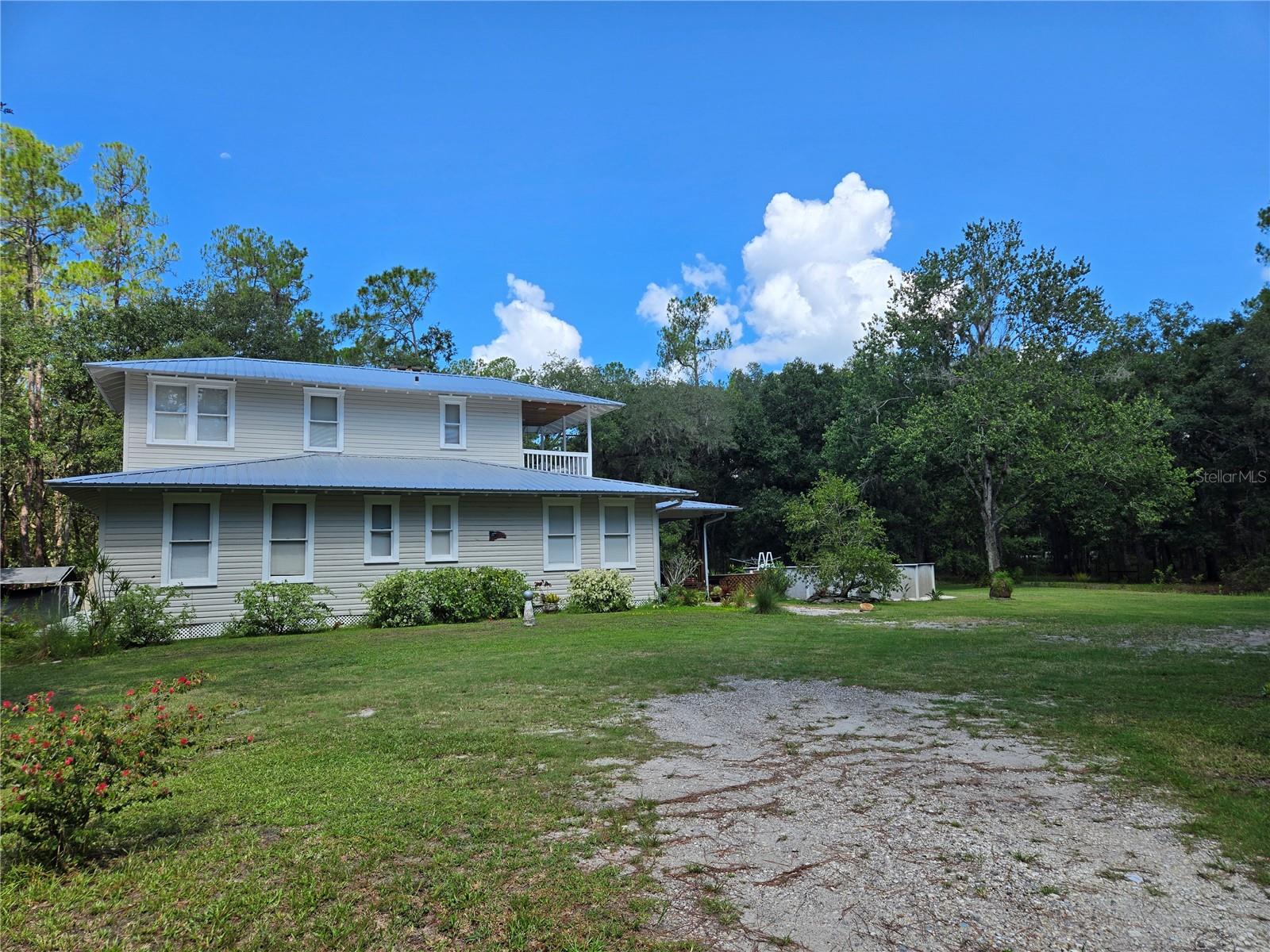 1633 PIONEER DRIVE