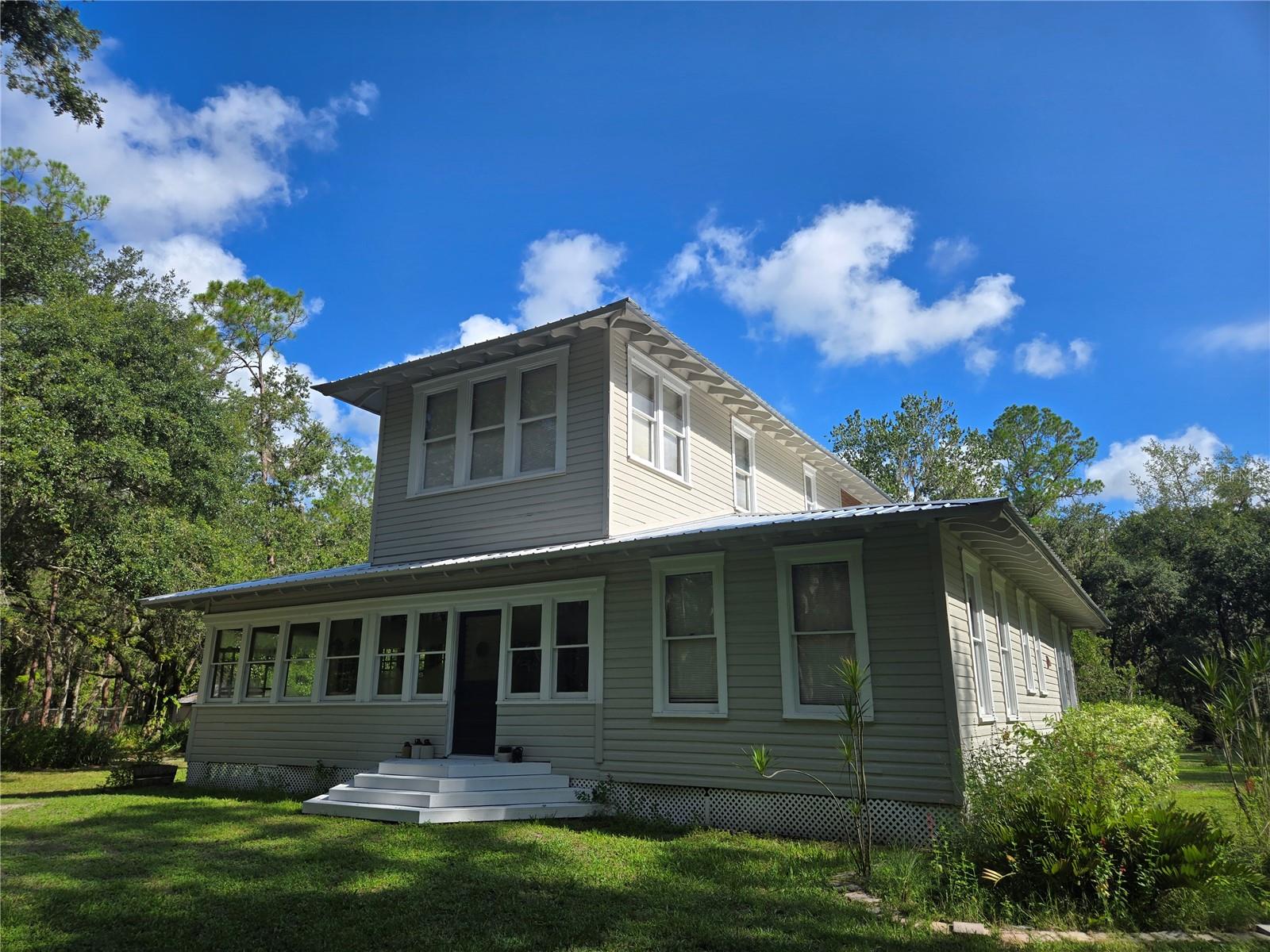 1633 PIONEER DRIVE