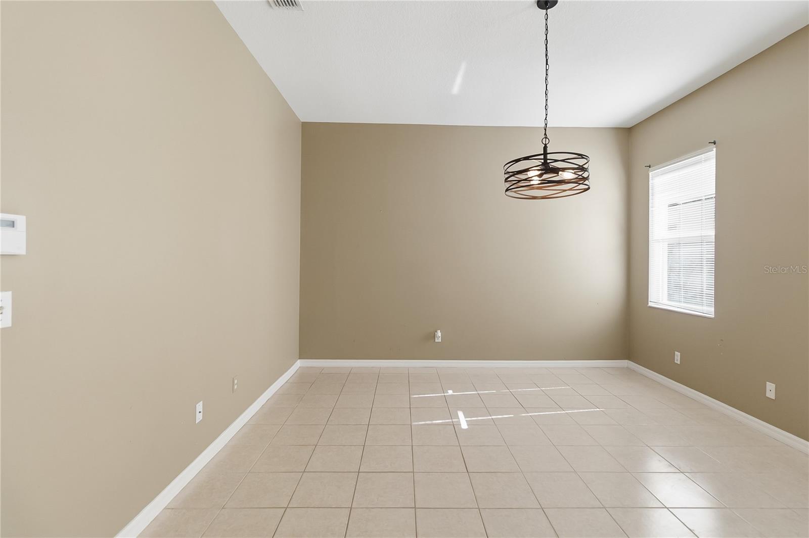 HAMPTON WOODS - Residential