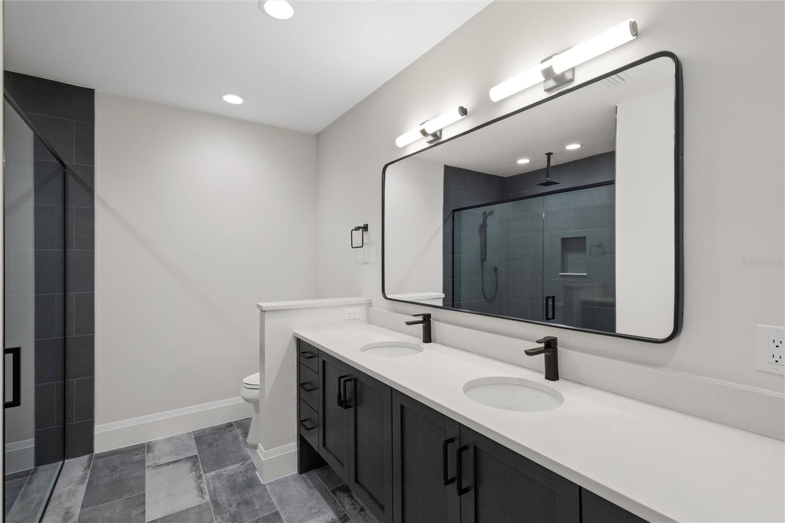 REUNION WEST VLGS NORTH - Residential