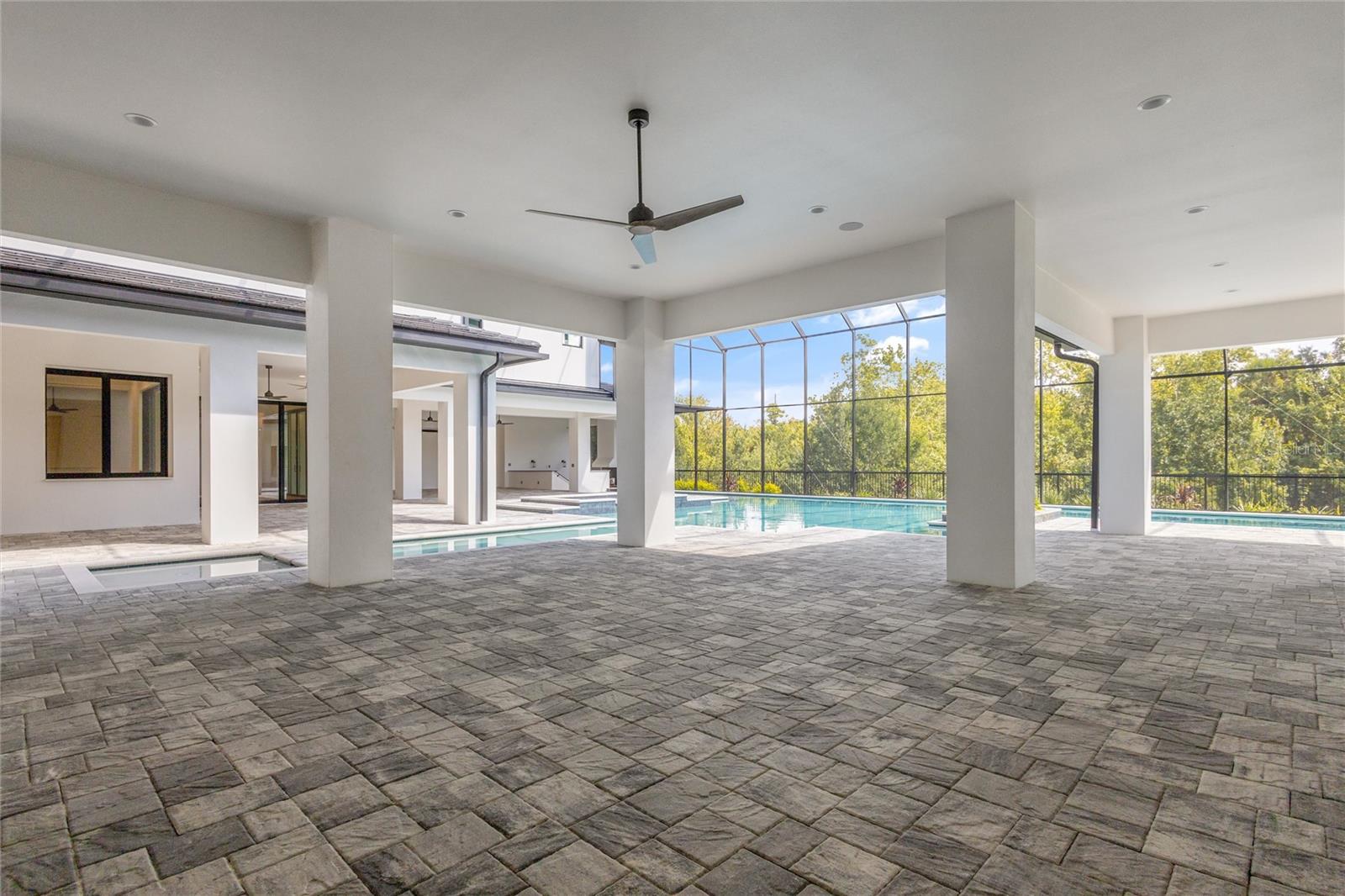 REUNION WEST VLGS NORTH - Residential