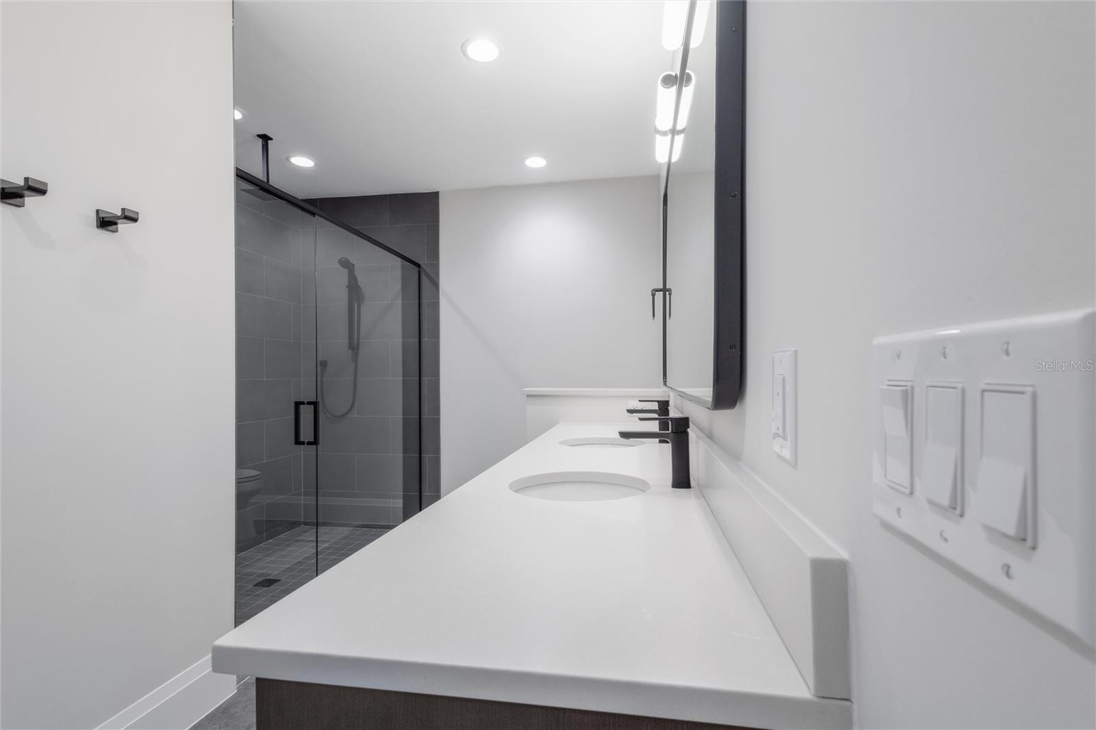 REUNION WEST VLGS NORTH - Residential