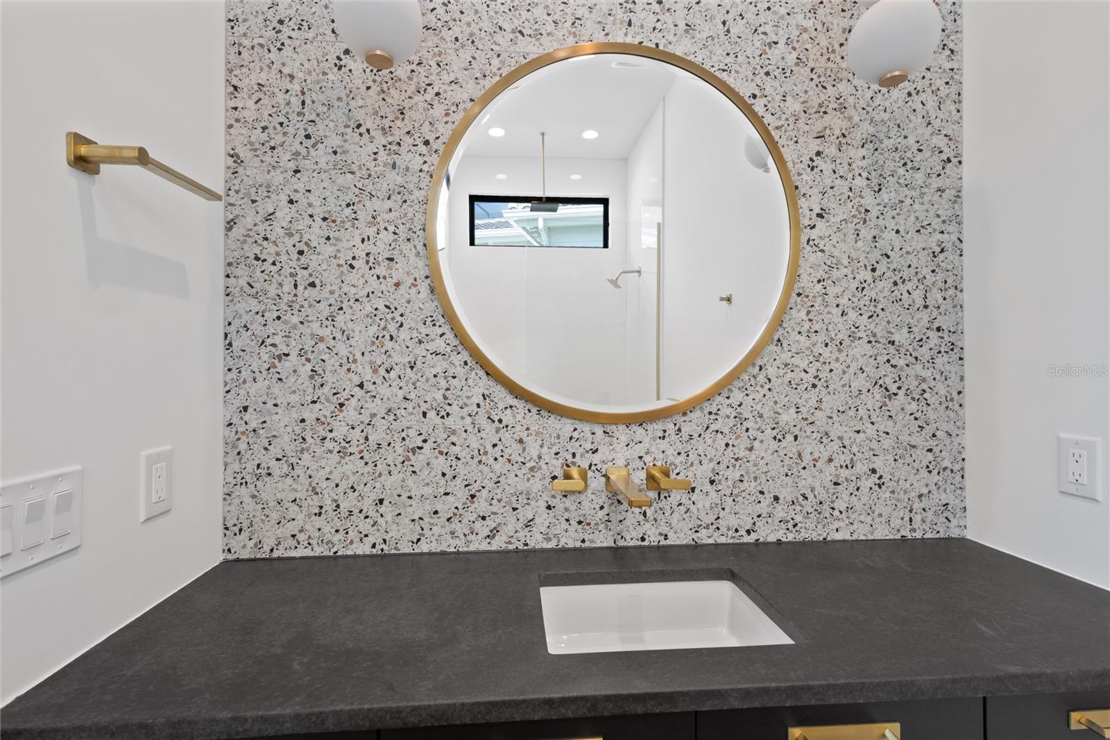 REUNION WEST VLGS NORTH - Residential