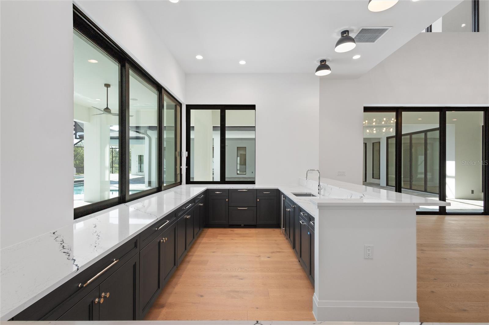 REUNION WEST VLGS NORTH - Residential