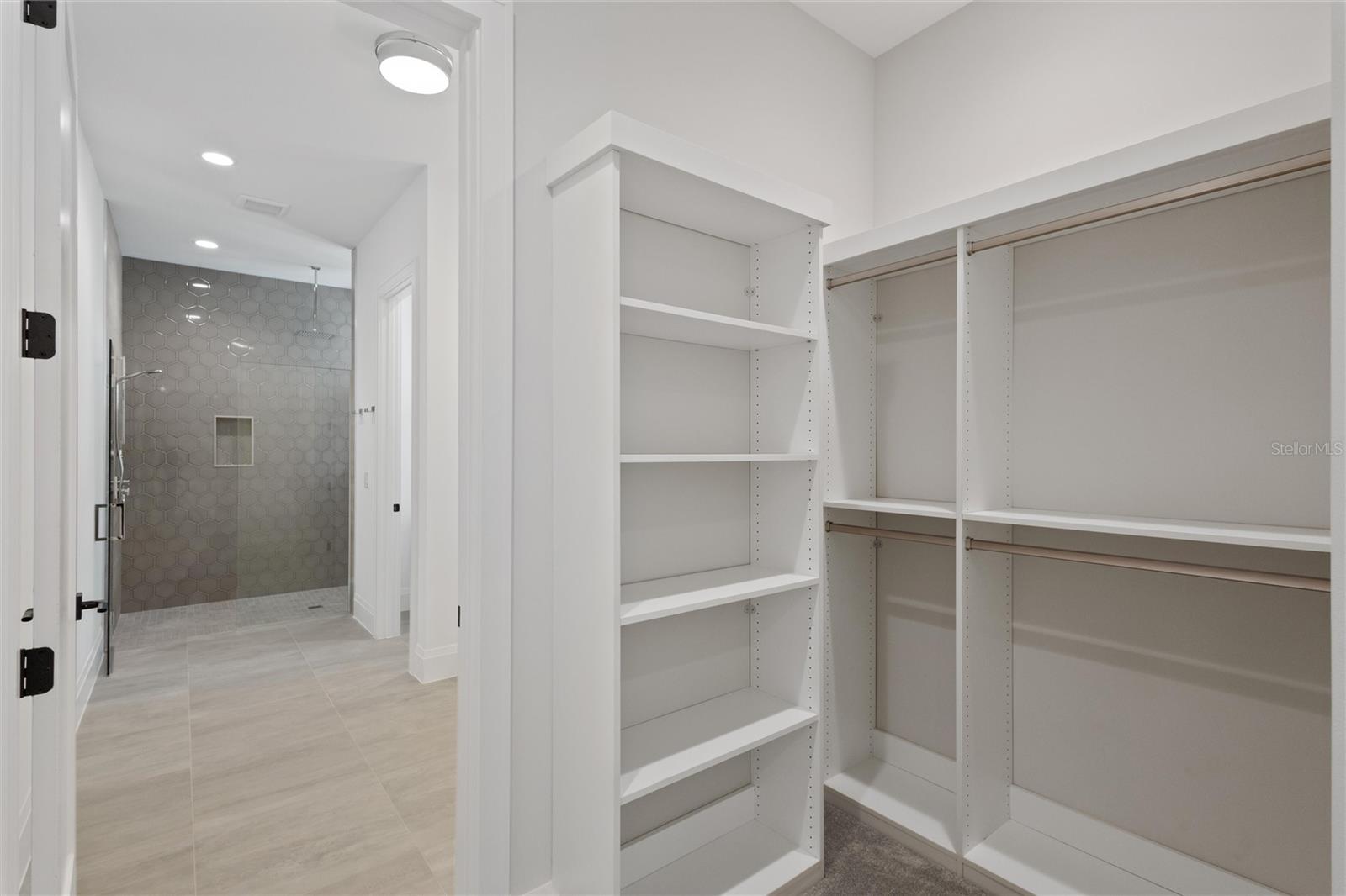 REUNION WEST VLGS NORTH - Residential