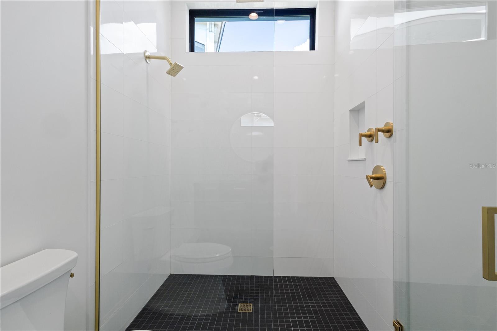 REUNION WEST VLGS NORTH - Residential