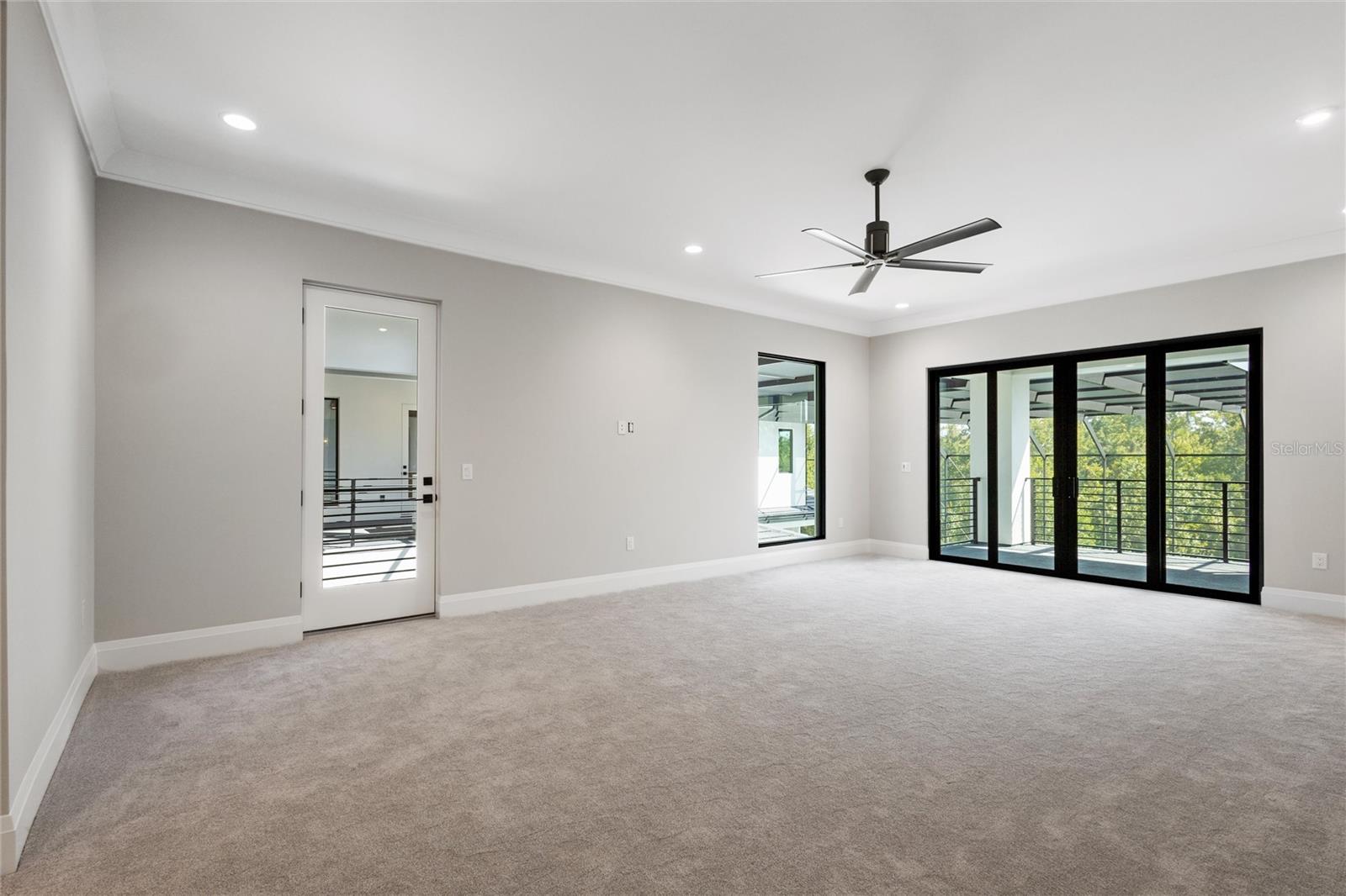 REUNION WEST VLGS NORTH - Residential