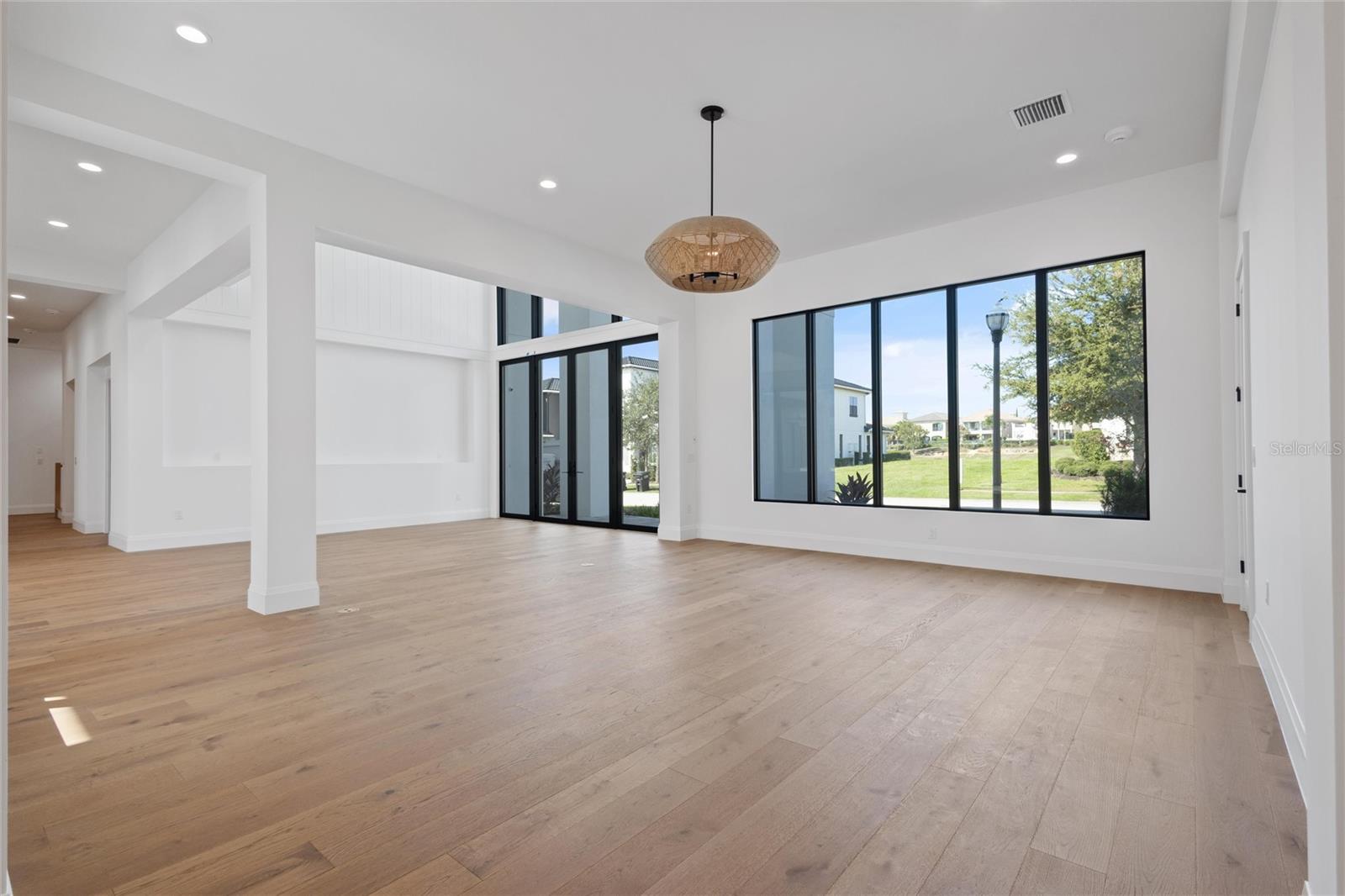 REUNION WEST VLGS NORTH - Residential