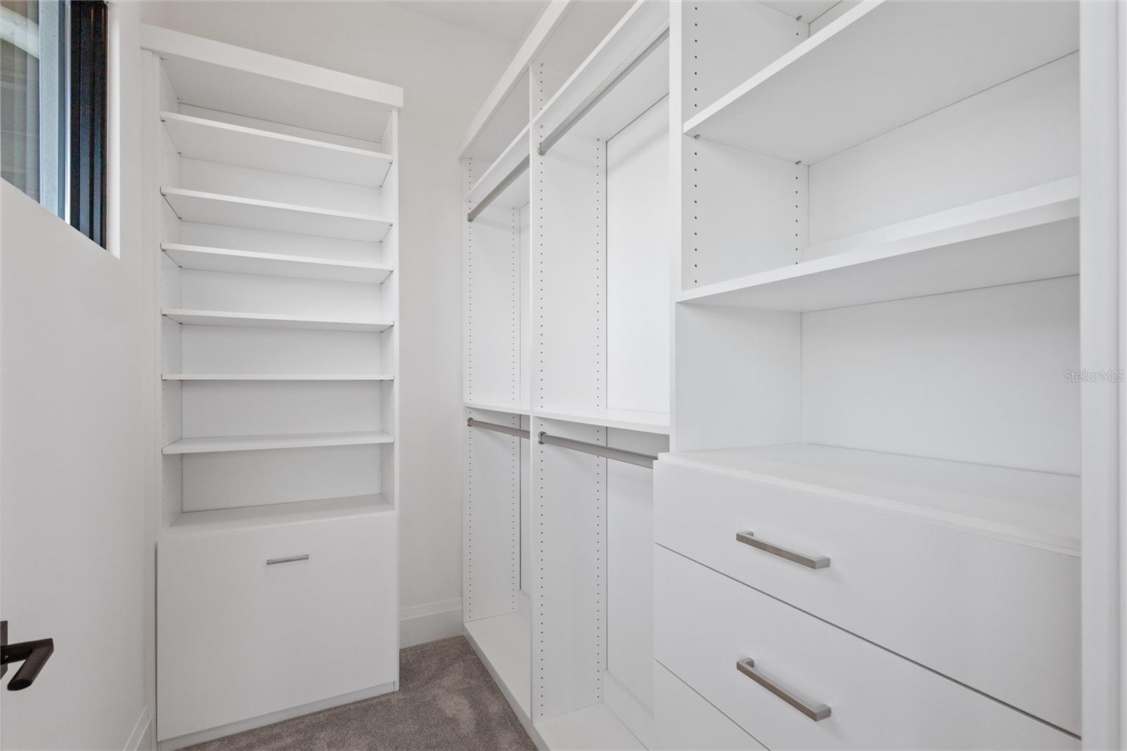 REUNION WEST VLGS NORTH - Residential