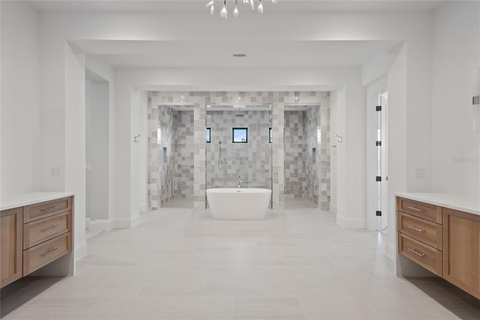 REUNION WEST VLGS NORTH - Residential