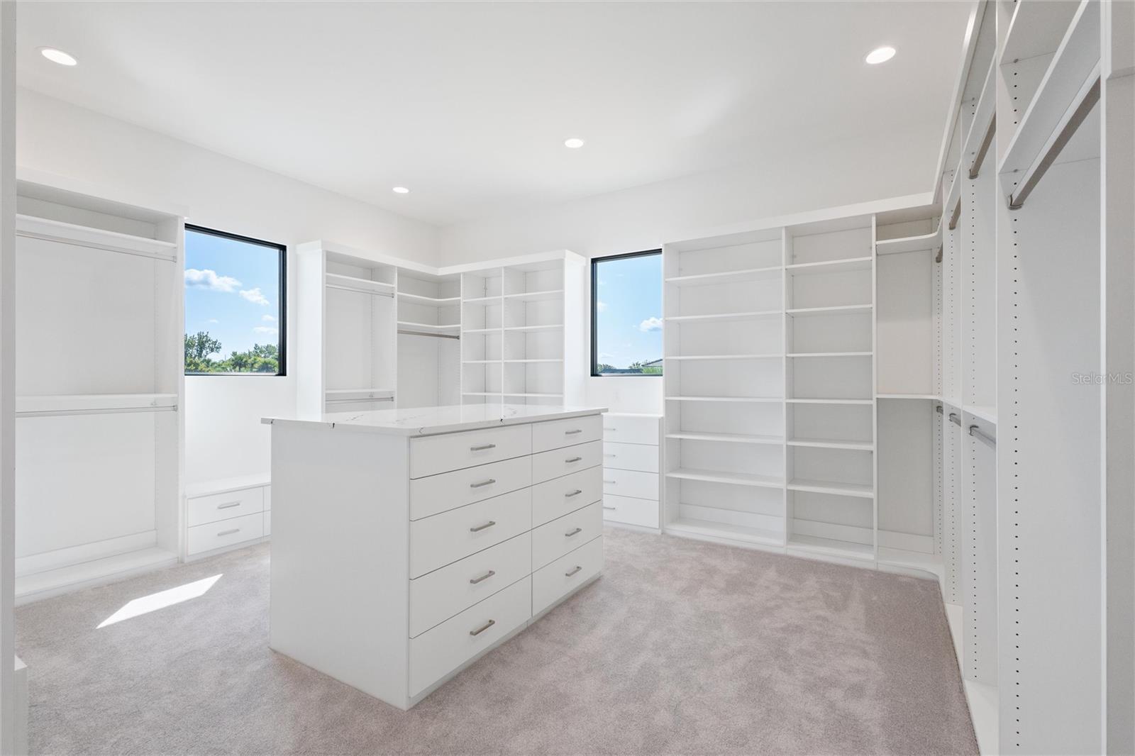 REUNION WEST VLGS NORTH - Residential