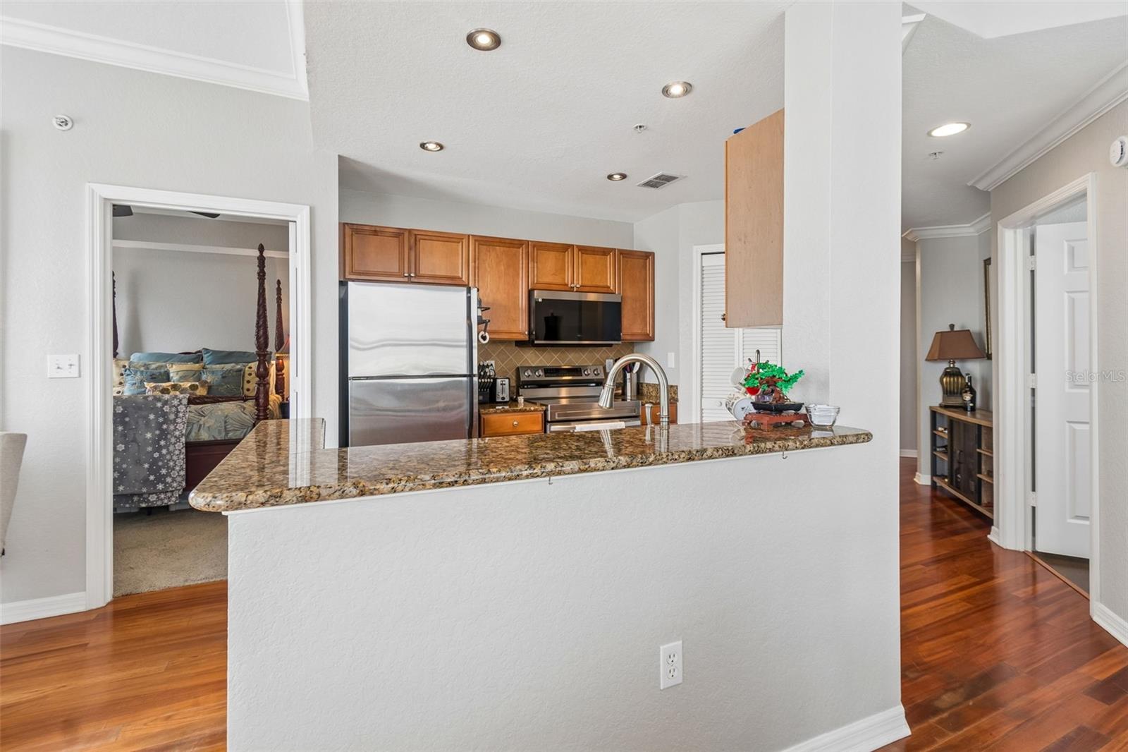 PARKCREST HARBOUR ISLAND CONDO - Residential Lease