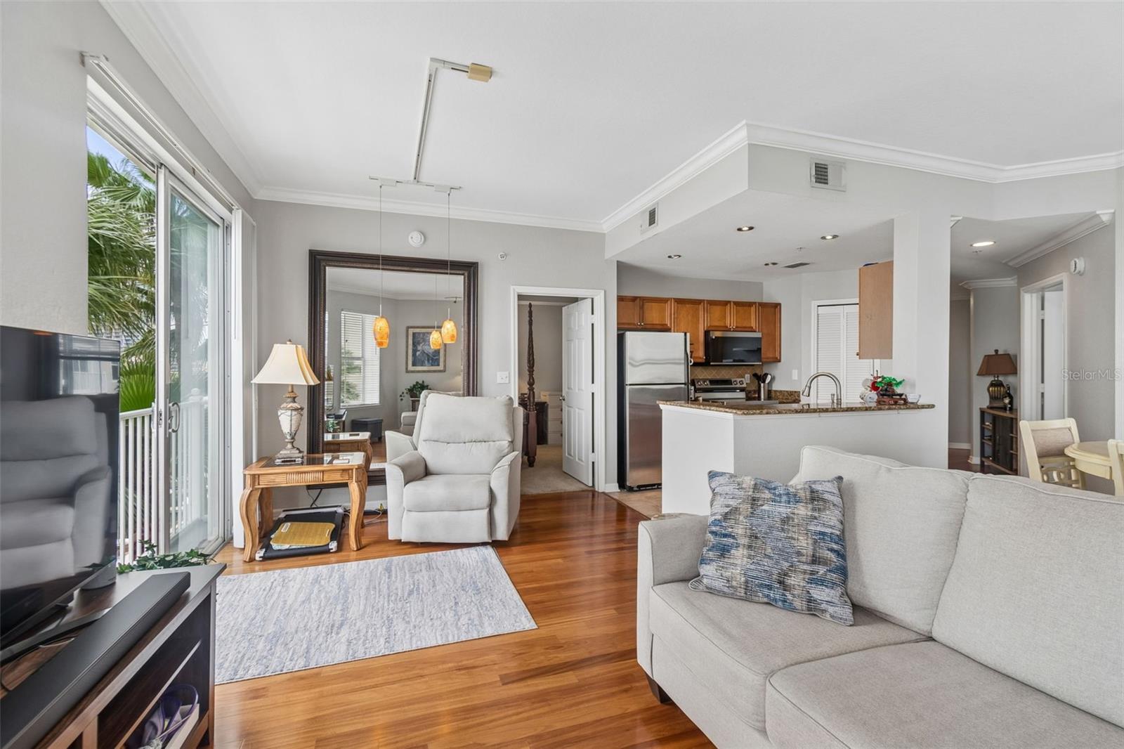 PARKCREST HARBOUR ISLAND CONDO - Residential Lease