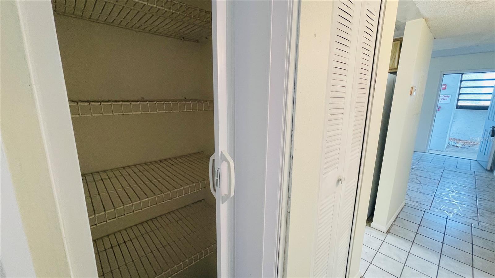 WATERSIDE CONDO I - Residential