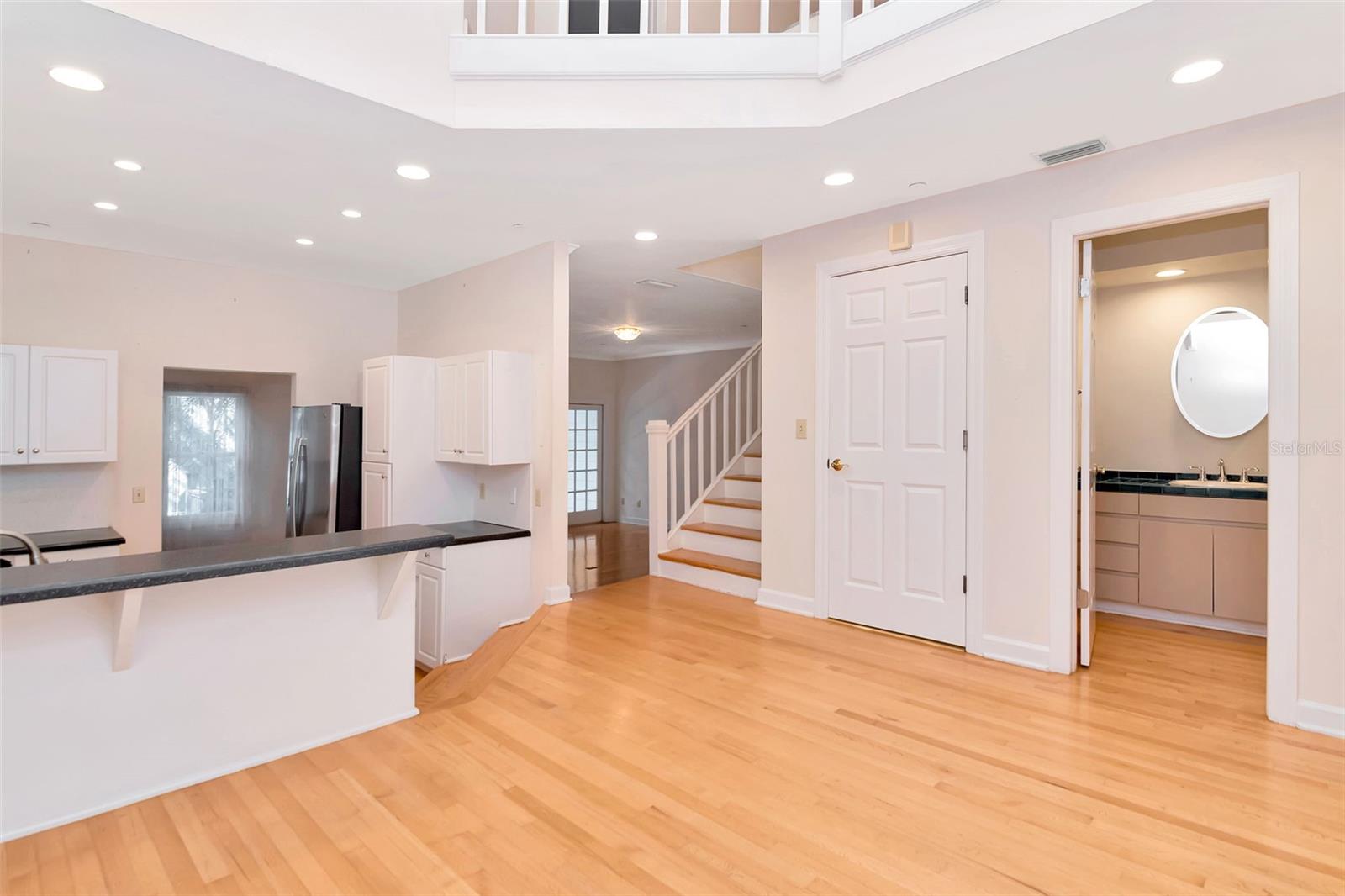 PILGRIMS GATE A CONDO - Residential