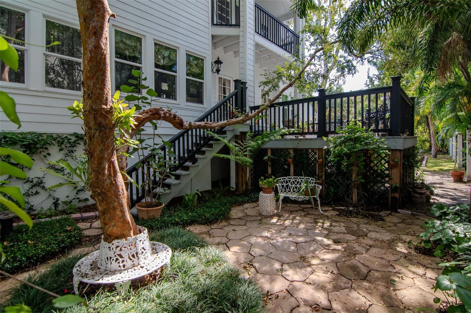 PILGRIMS GATE A CONDO - Residential