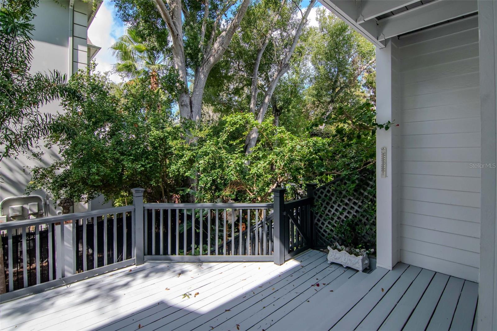 PILGRIMS GATE A CONDO - Residential