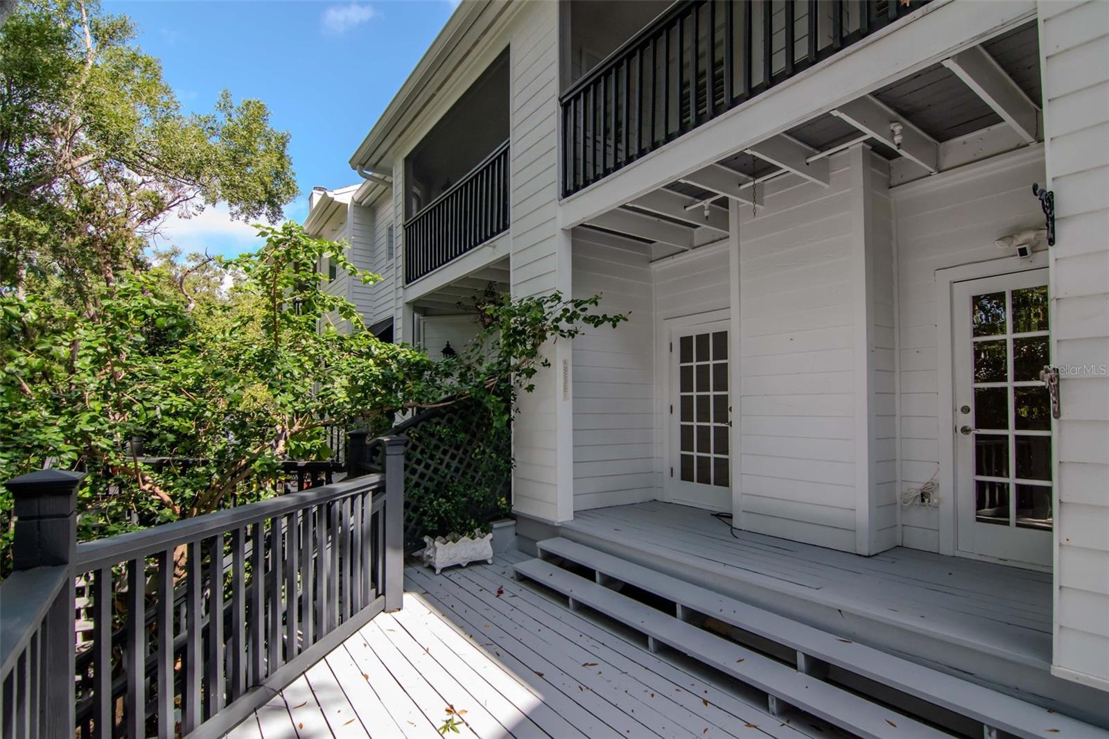 PILGRIMS GATE A CONDO - Residential