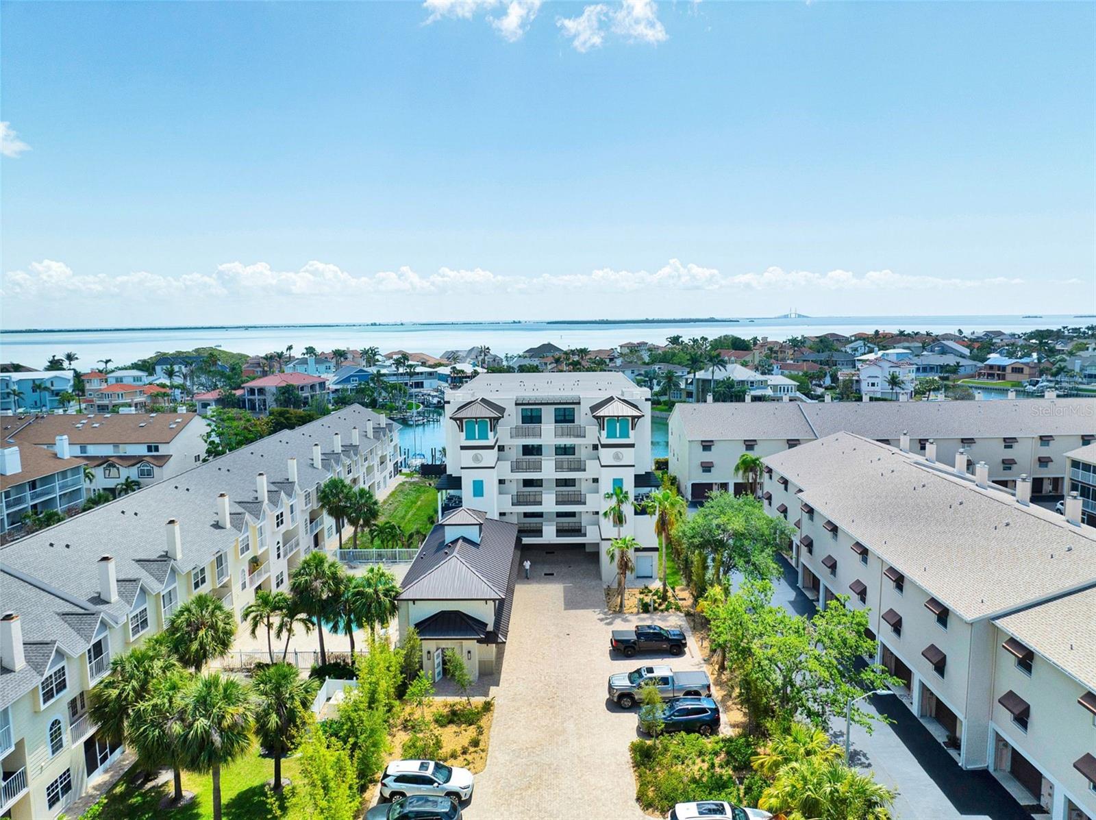 455 PINELLAS BAYWAY S 2B