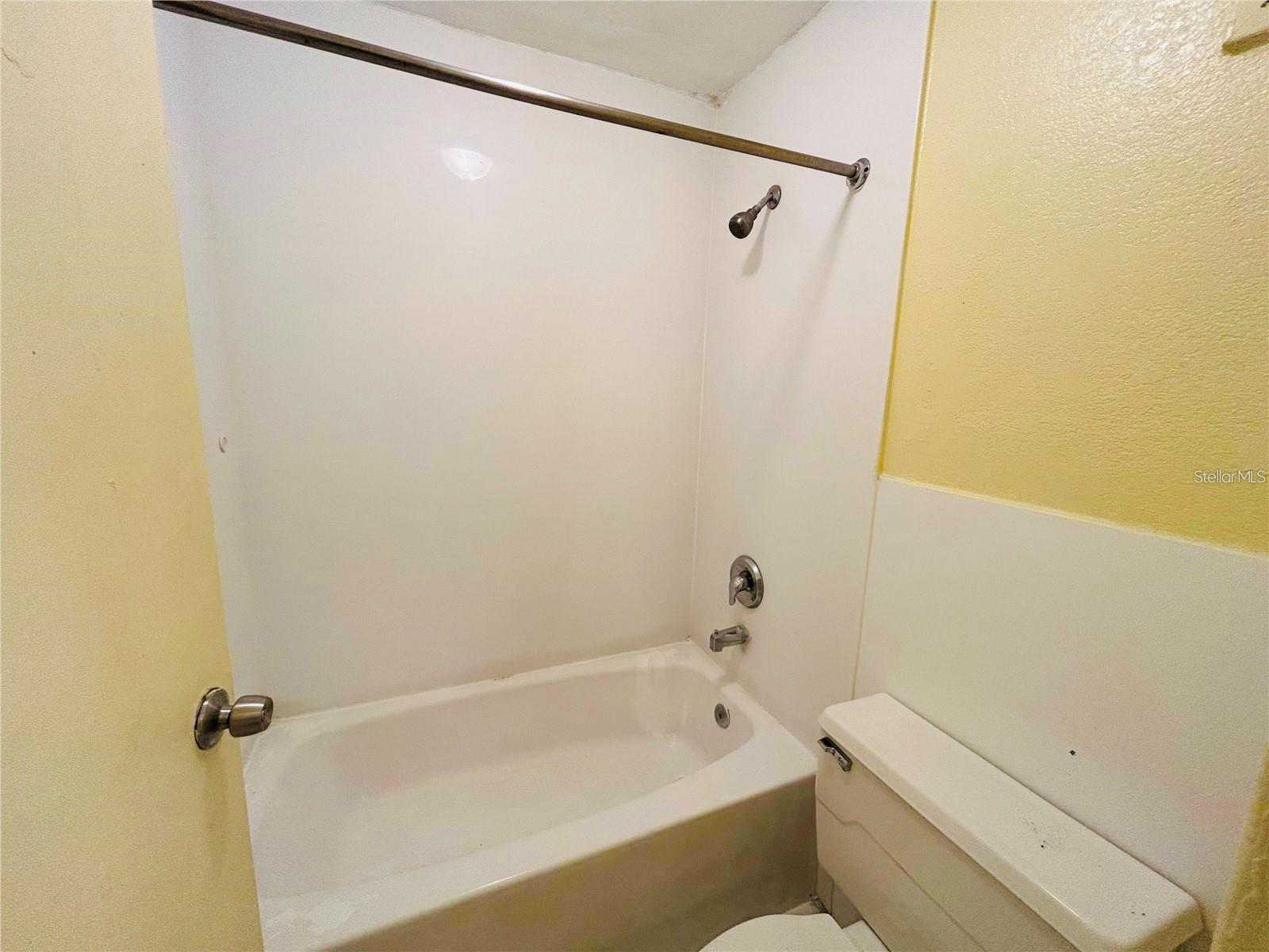 SANDLAKE COURTYARDS CONDO 5901/3515 - Residential