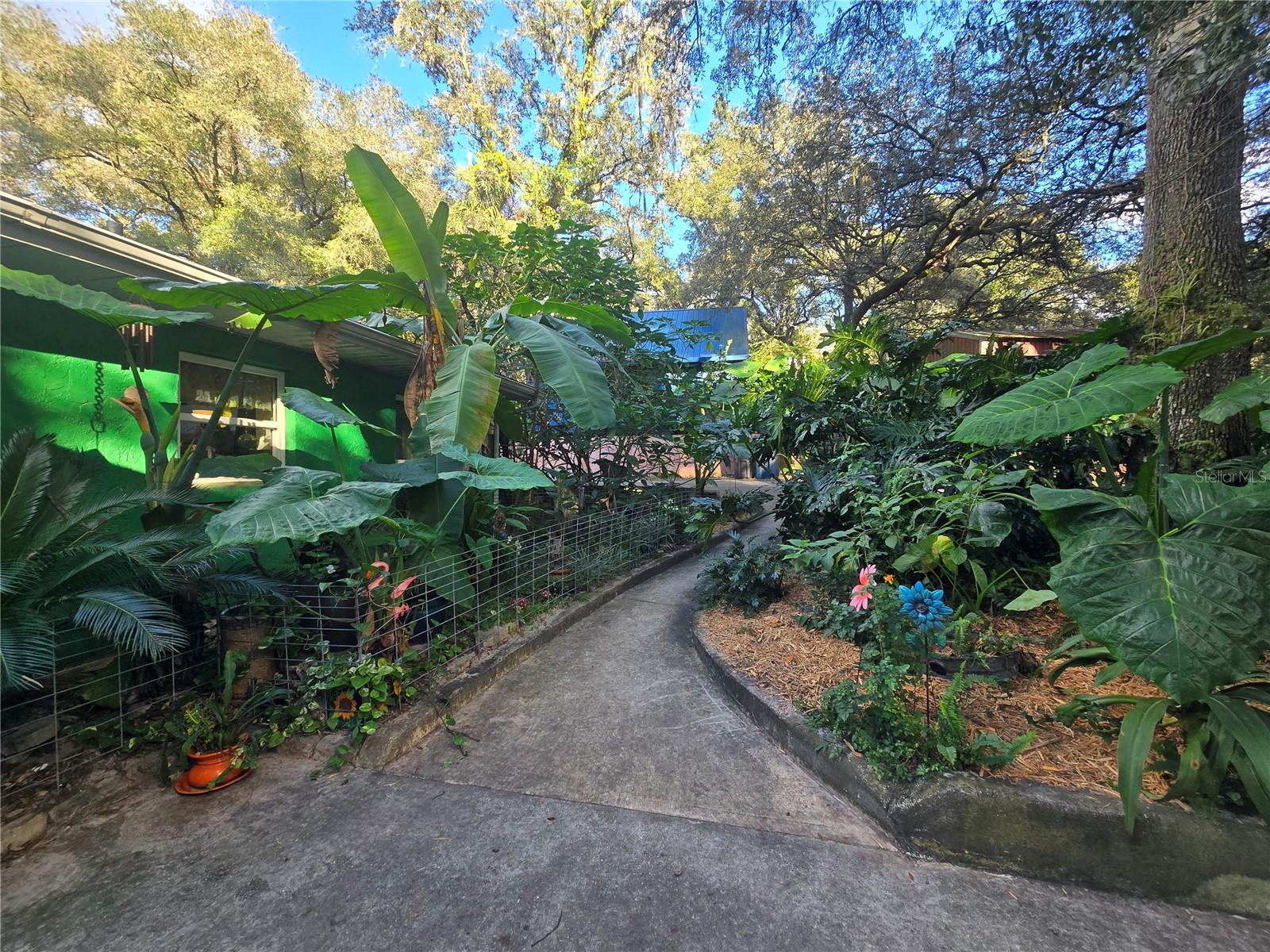 ORANGE CITY DELAND FARMS - Residential