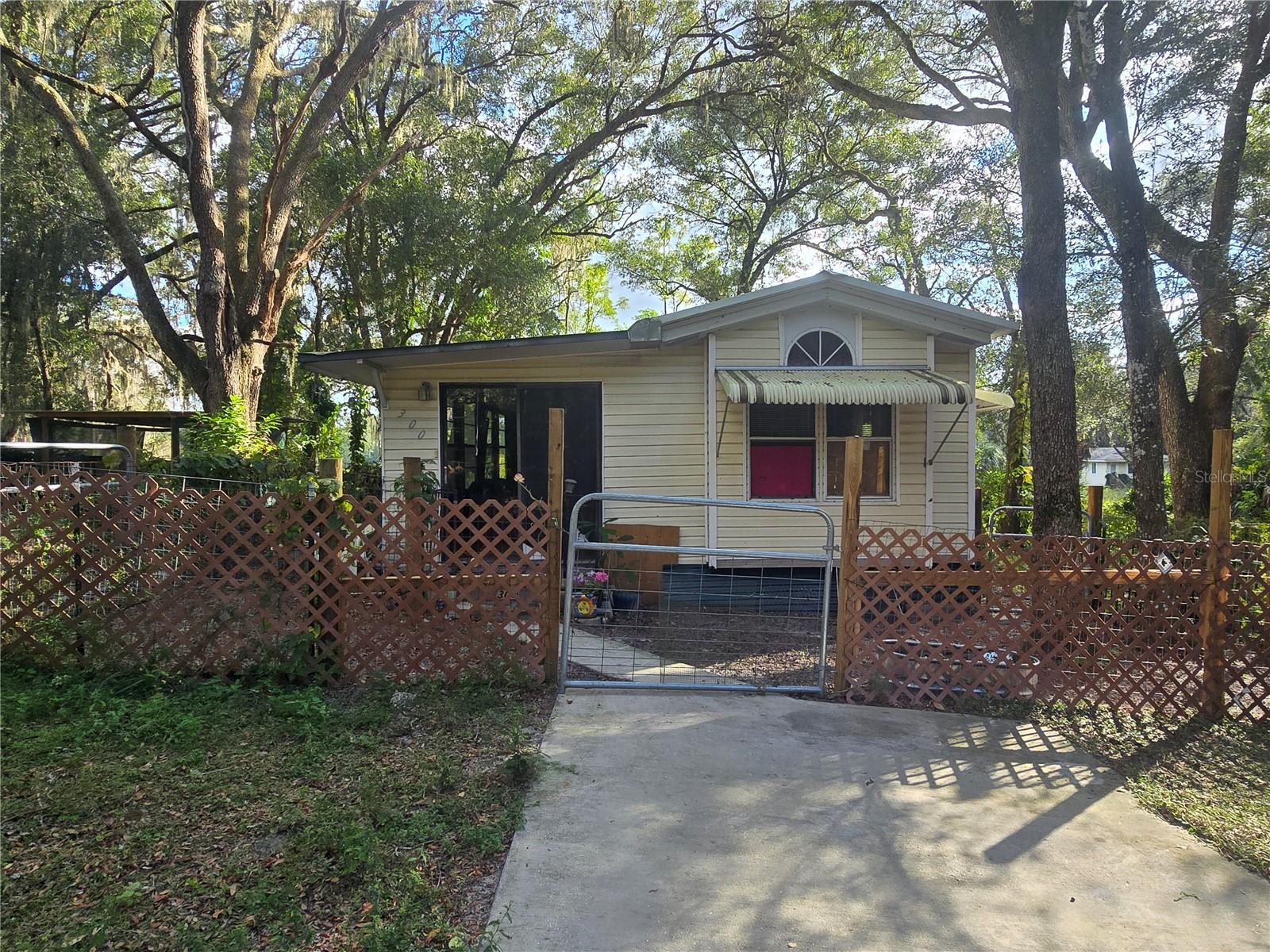 ORANGE CITY DELAND FARMS - Residential