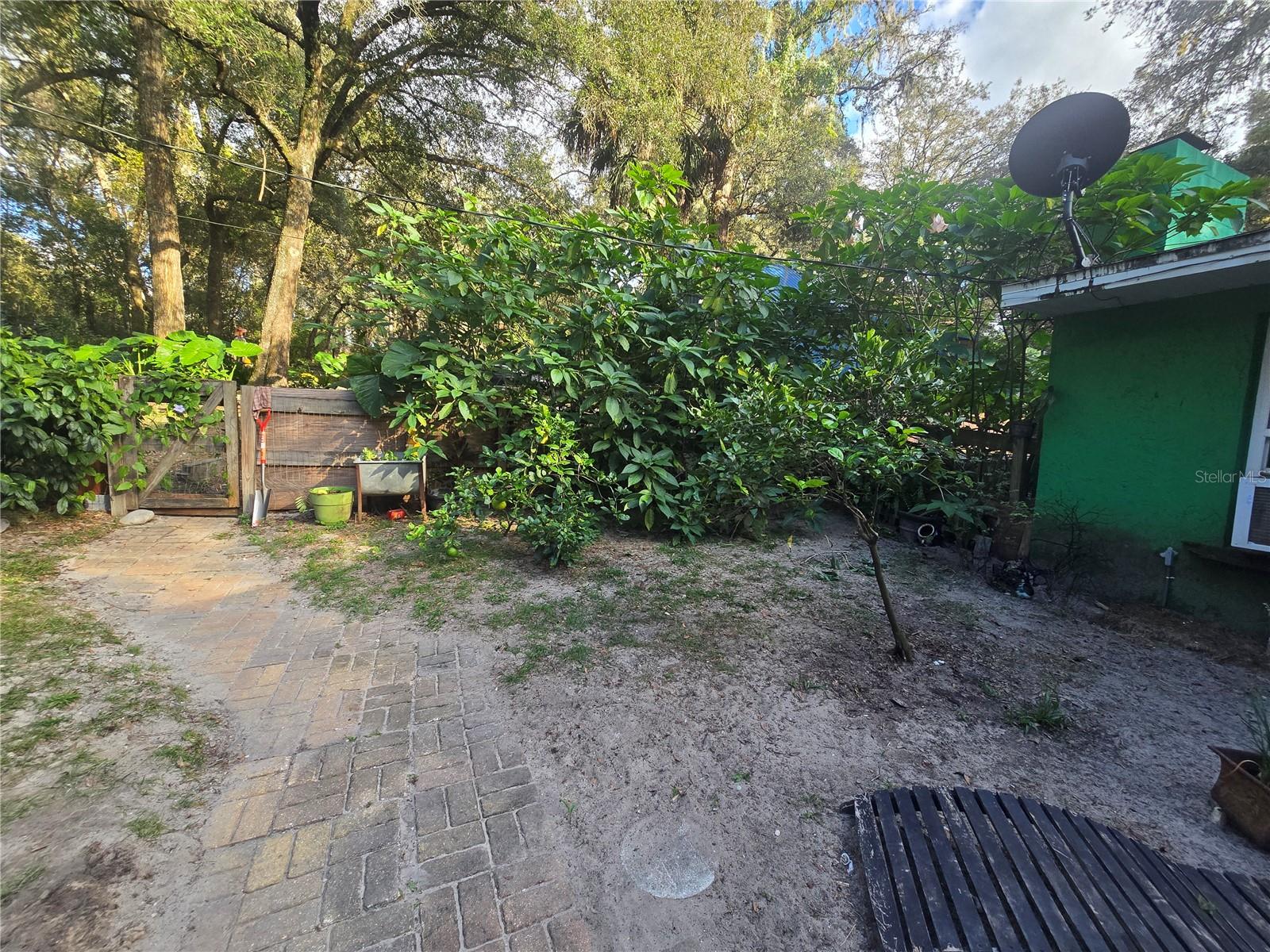 ORANGE CITY DELAND FARMS - Residential