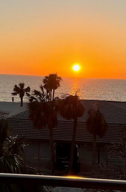 7600 BAYSHORE DRIVE 204