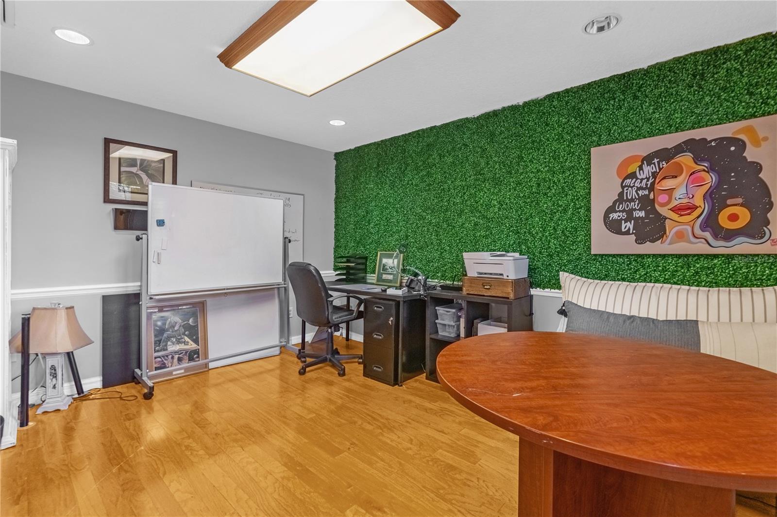 PHILLIPS TERRACE - Commercial Lease