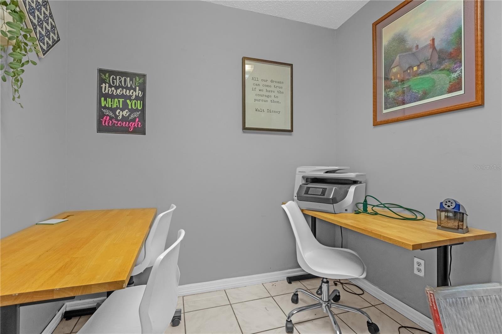 PHILLIPS TERRACE - Commercial Lease