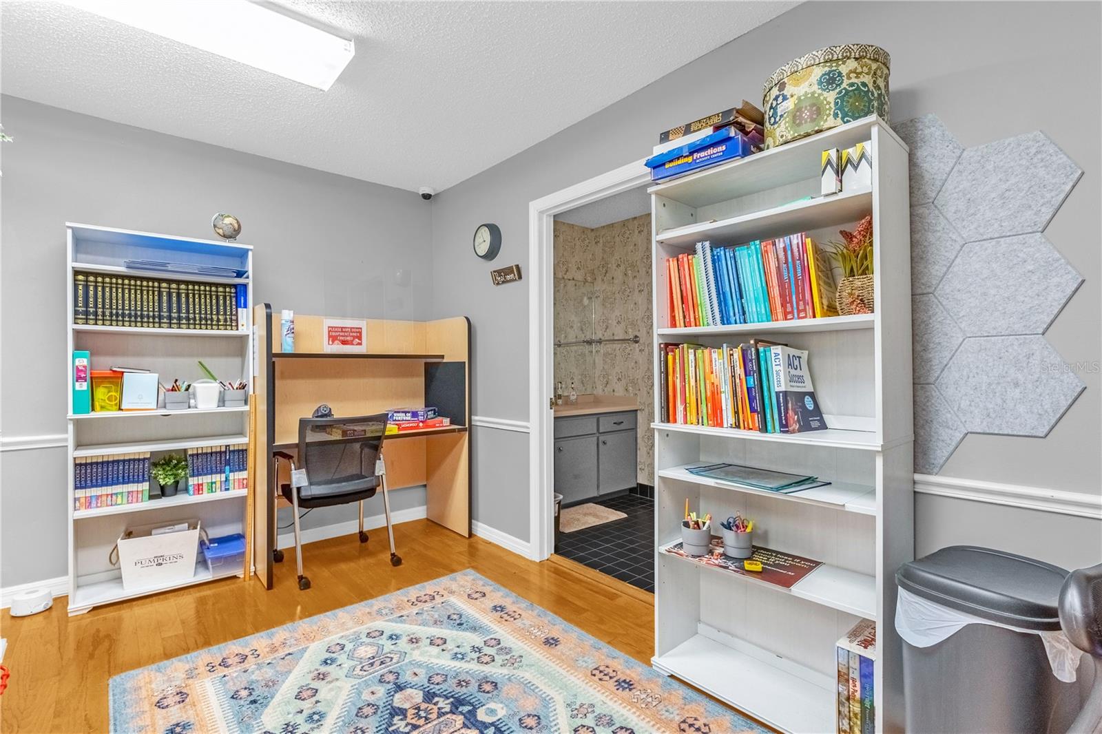 PHILLIPS TERRACE - Commercial Lease