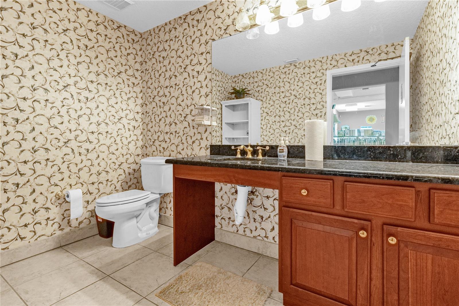 PHILLIPS TERRACE - Commercial Lease