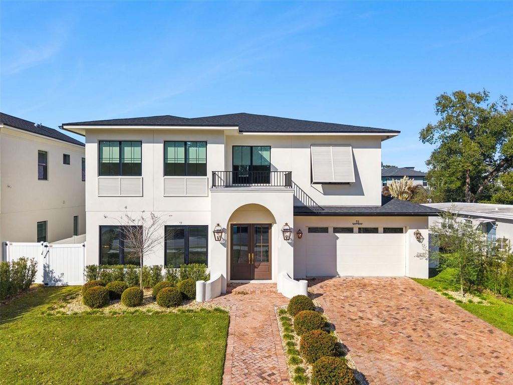 Photo of 35 W Hazel Street, Orlando, FL 32804 (MLS # O6381149)