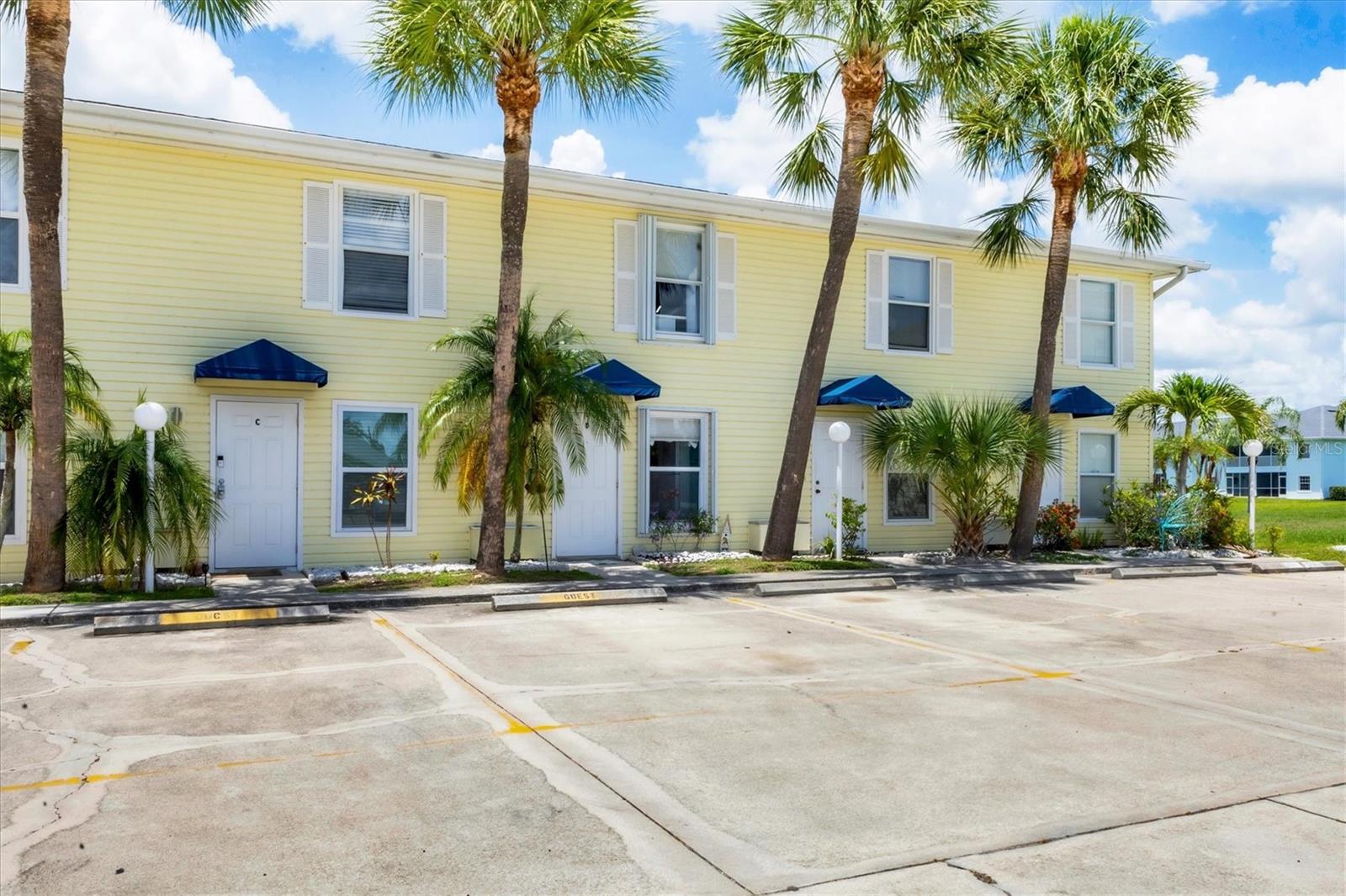 LAKE RIO TWNHMS - Residential